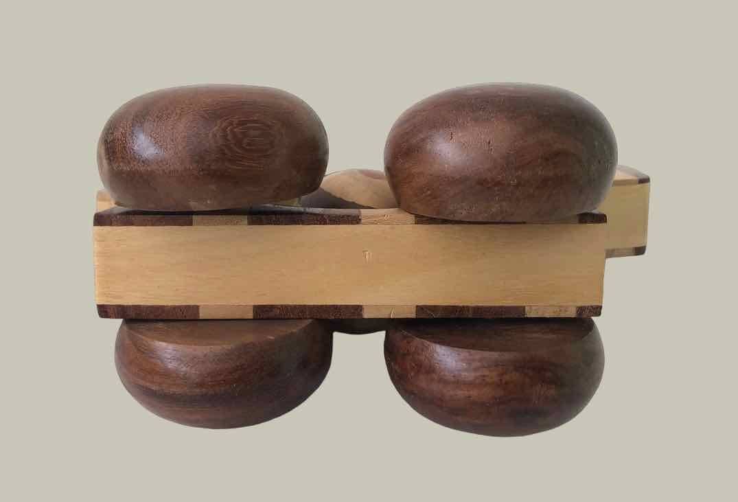 Small marquetry horse on wheels