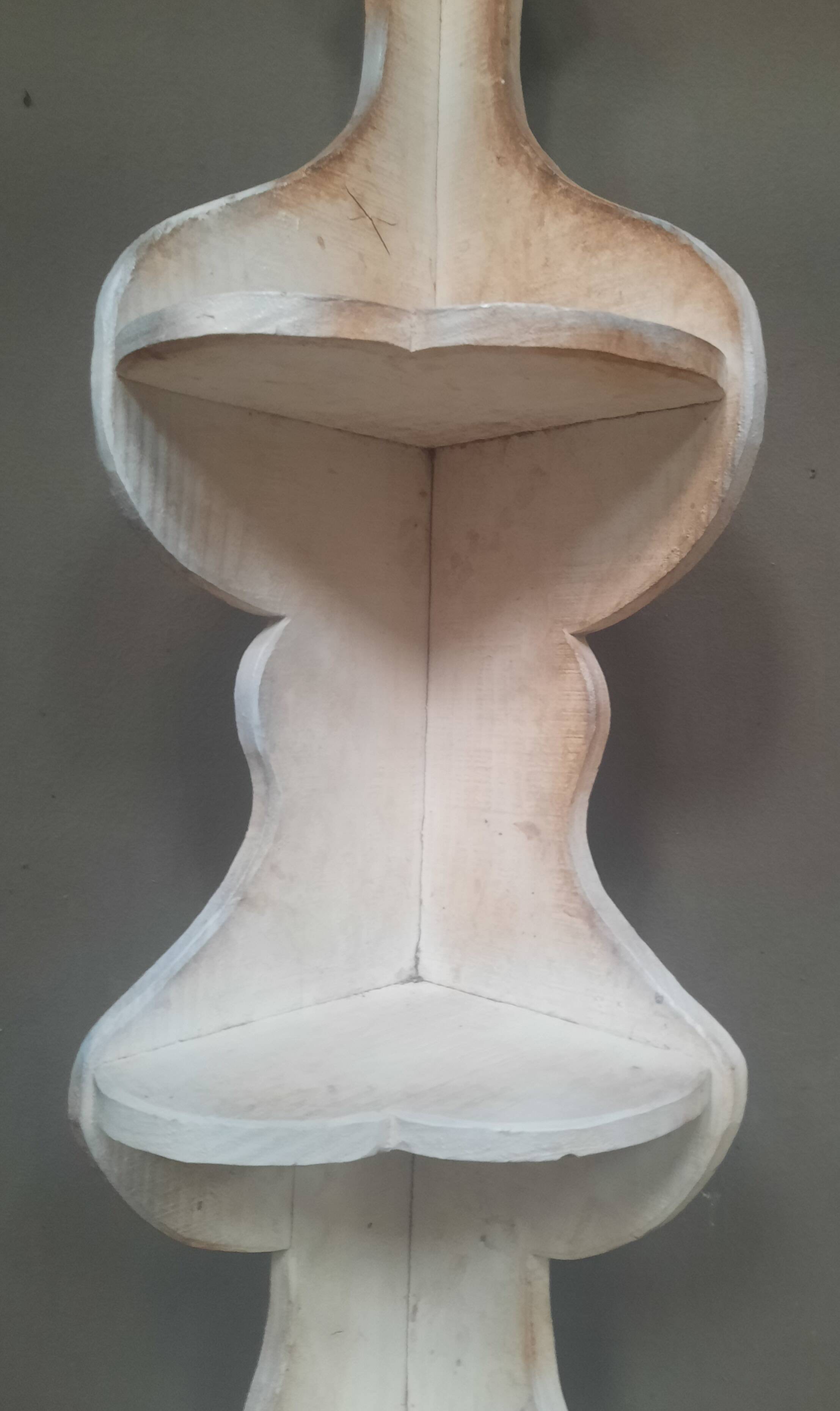 Solid wood corner shelf