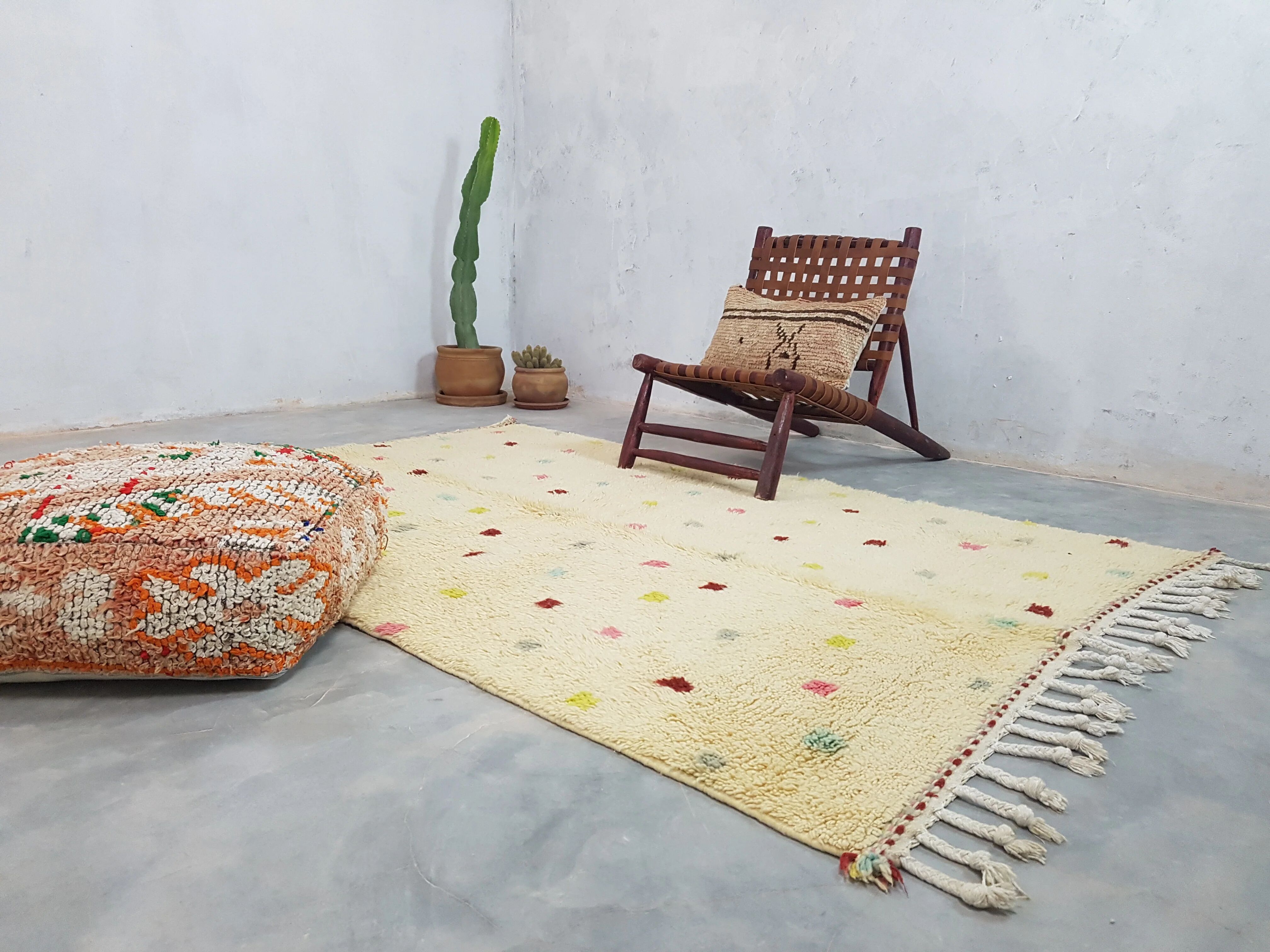 Handmade Azilal rug, 230 x 150 cm, AZ-118