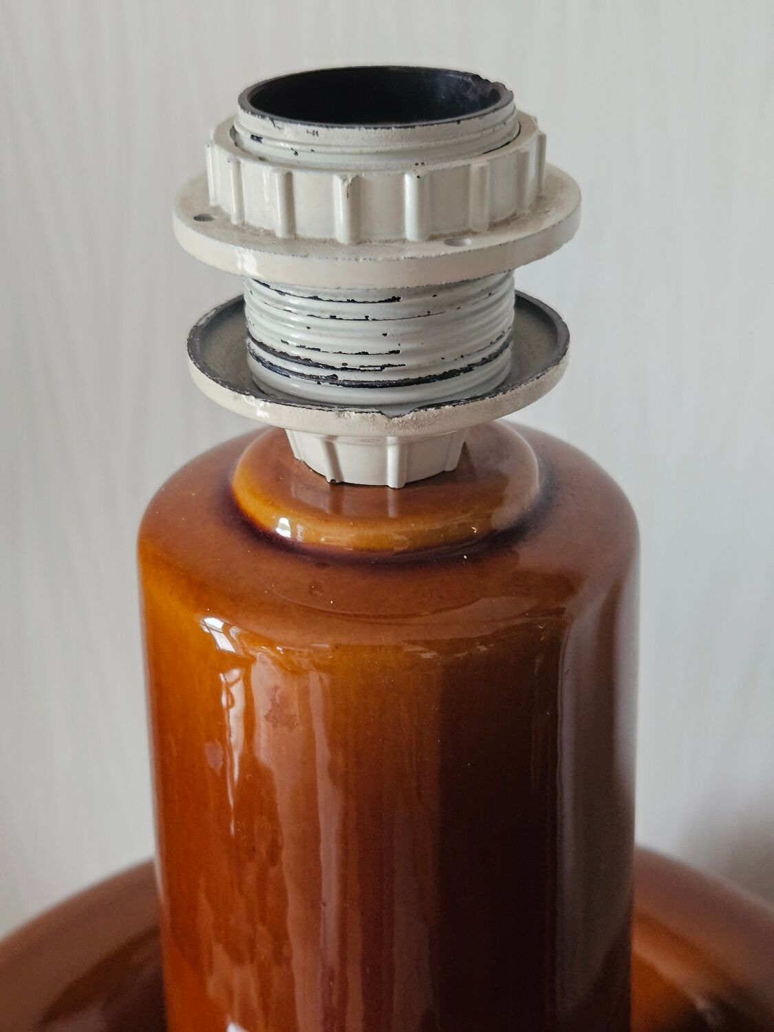 Vintage spinning top lamp base