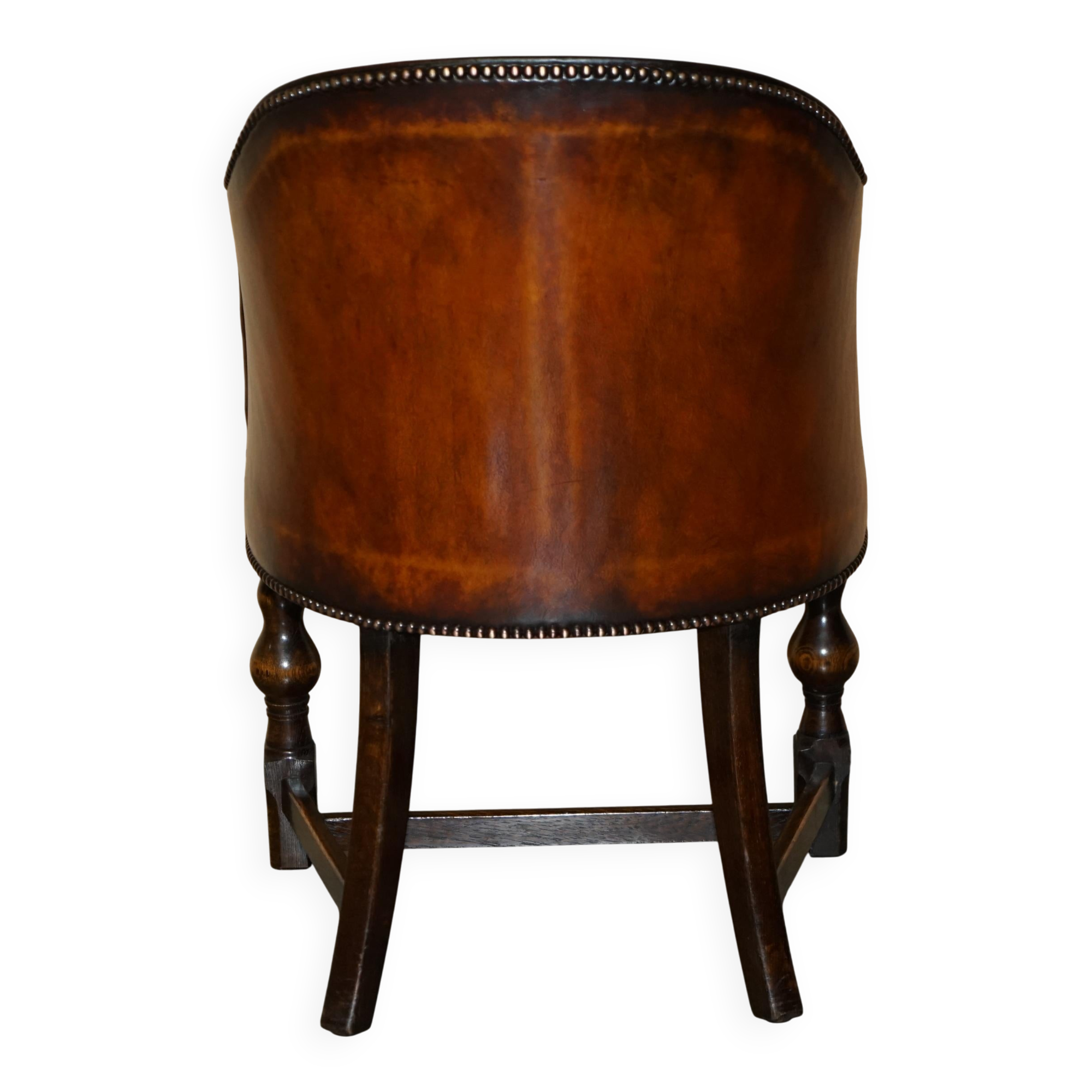 Fauteuil de bureau Édouardien 1910 en cuir et chêne sculpté