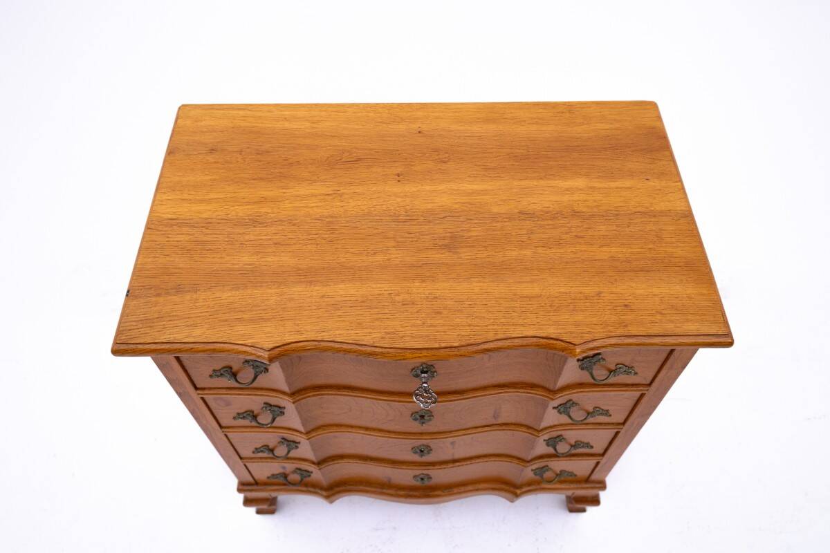 Oak chest of drawers, Northern Europe, circa 1910