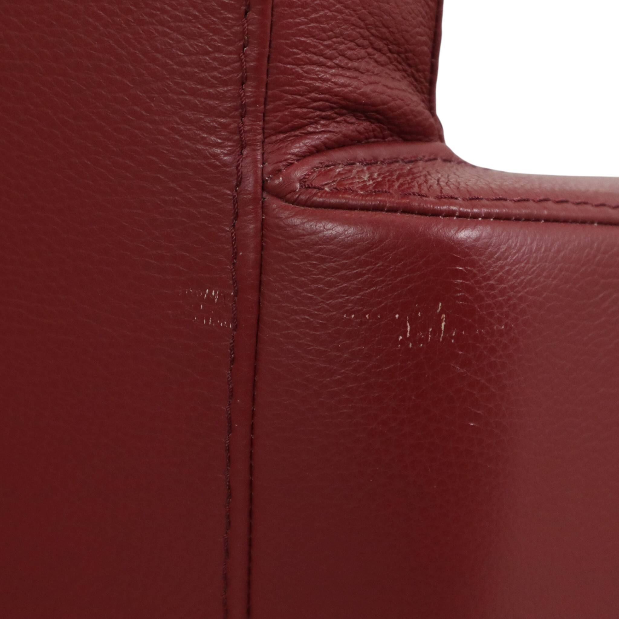 Ensemble vintage de 6 fauteuils rouges en simili cuir de haute qualité