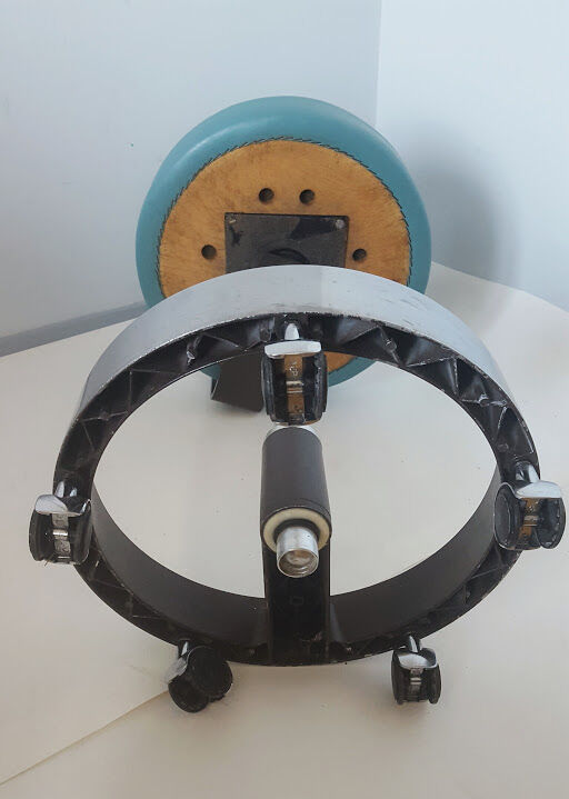 Tabouret de dentiste
