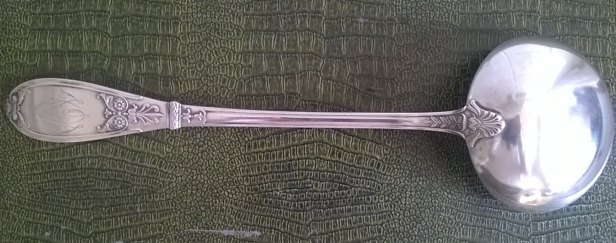 Silver metal housewife Goldsmith Perrin in Paris composed of 37 pieces