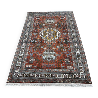 Persian carpet 260cm x 170cm