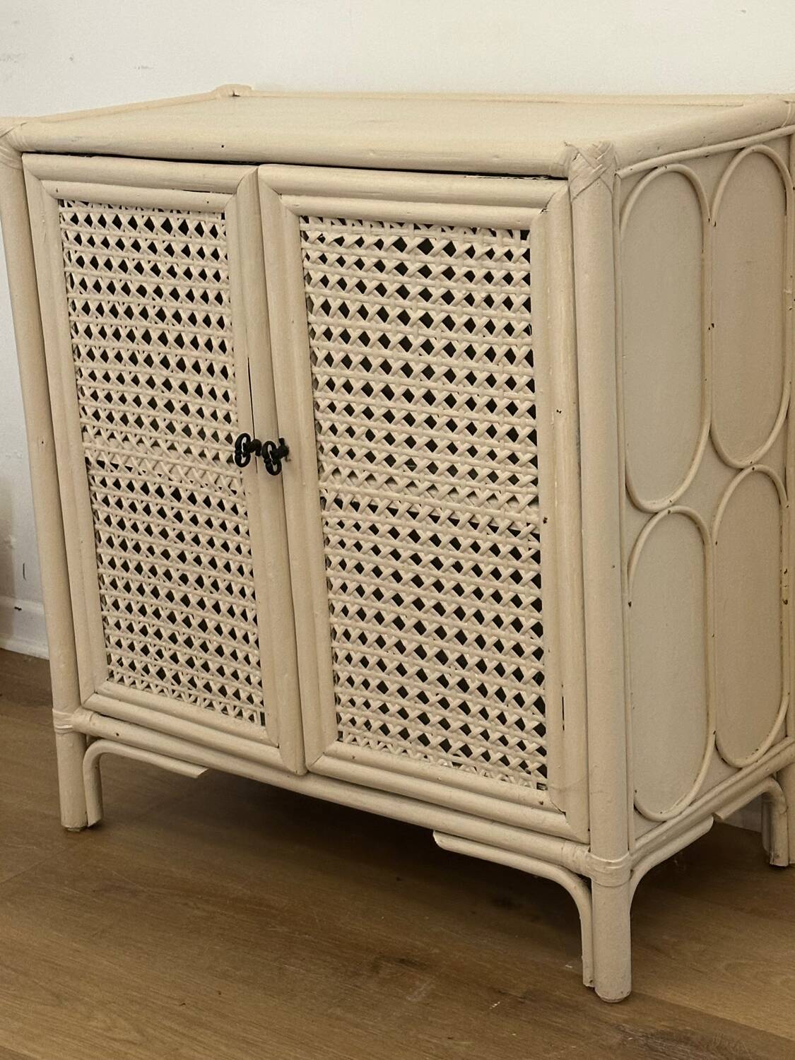 Buffet rotin et cannage