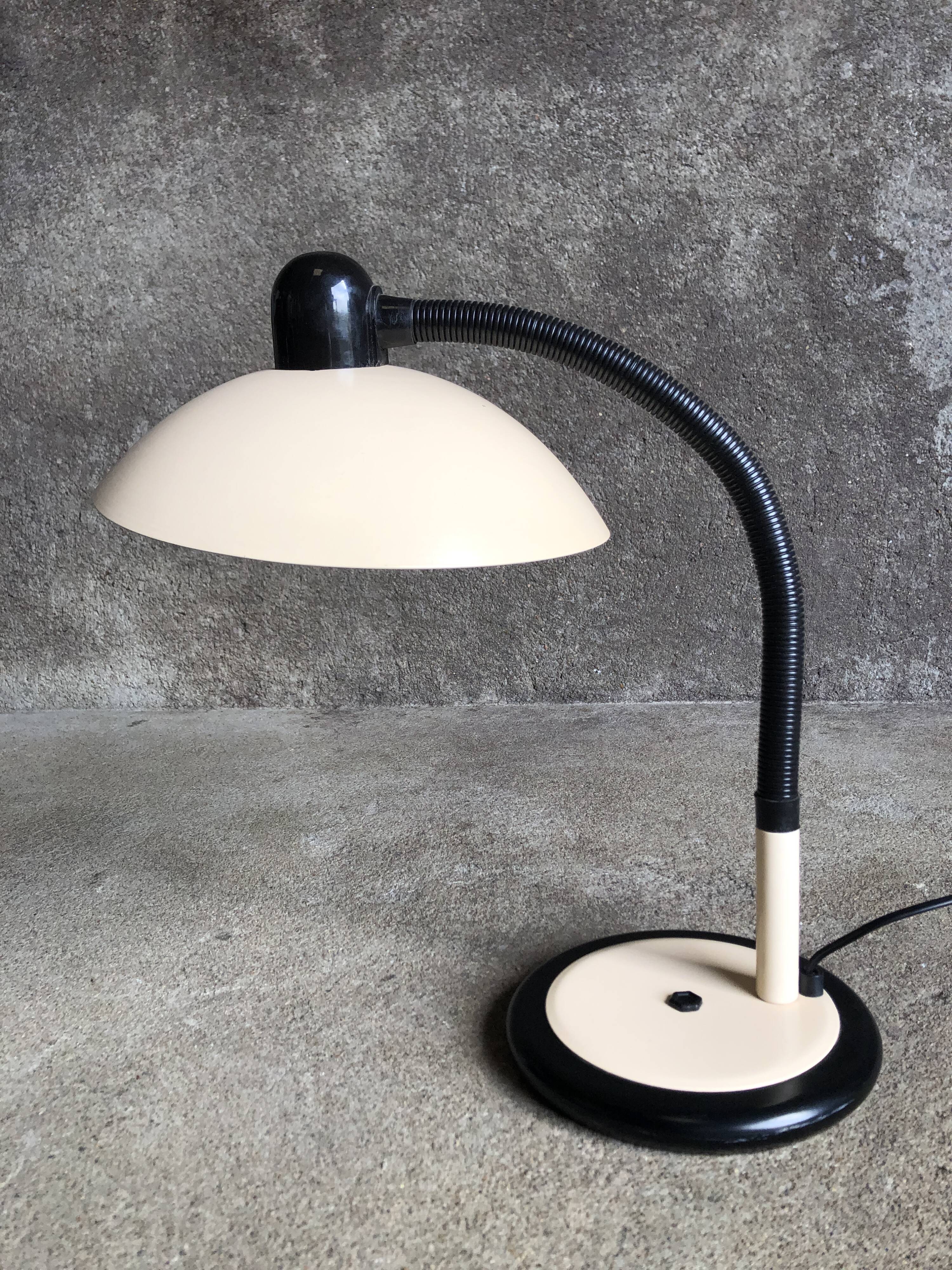 Vintage adjustable lamp in beige metal and black plastic, 70s/80s