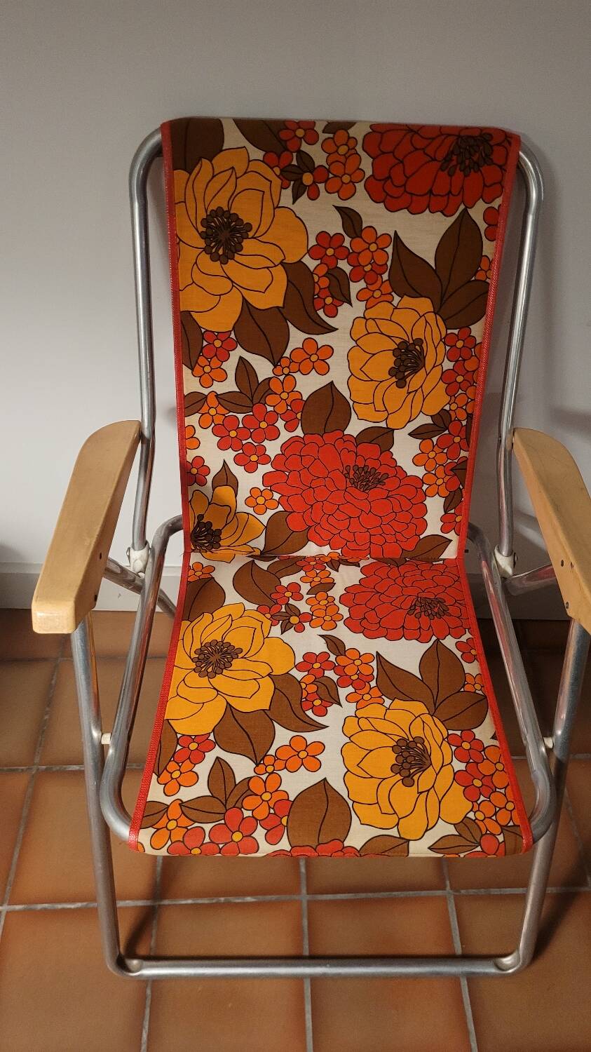 Vintage folding armchair