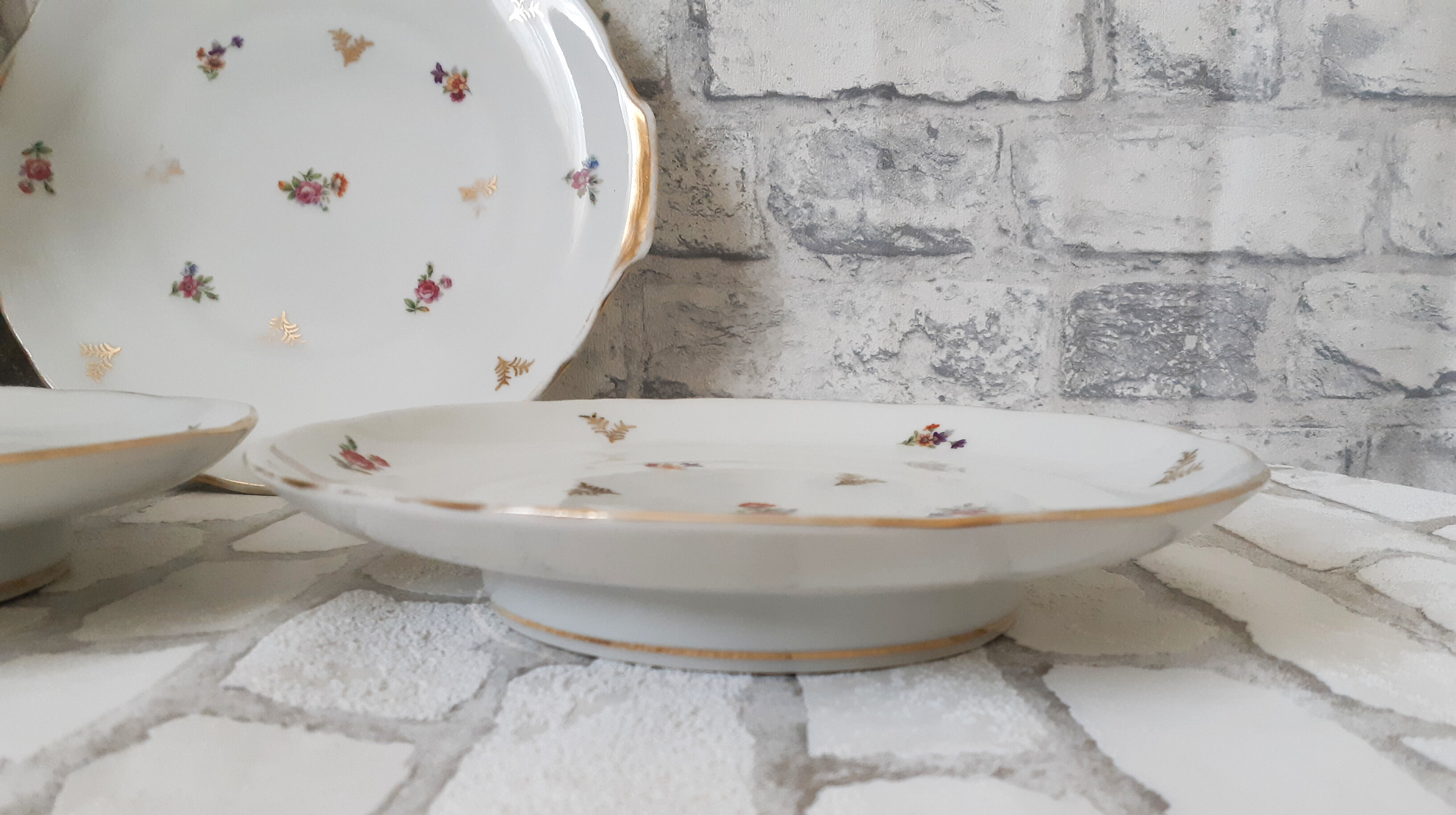Dessert dishes in Limoges porcelain