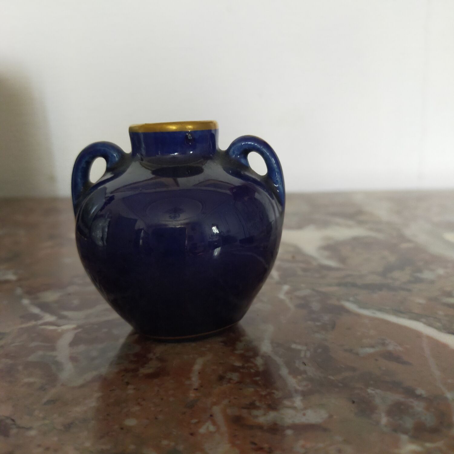 Small earthenware vase, Blue of Tours