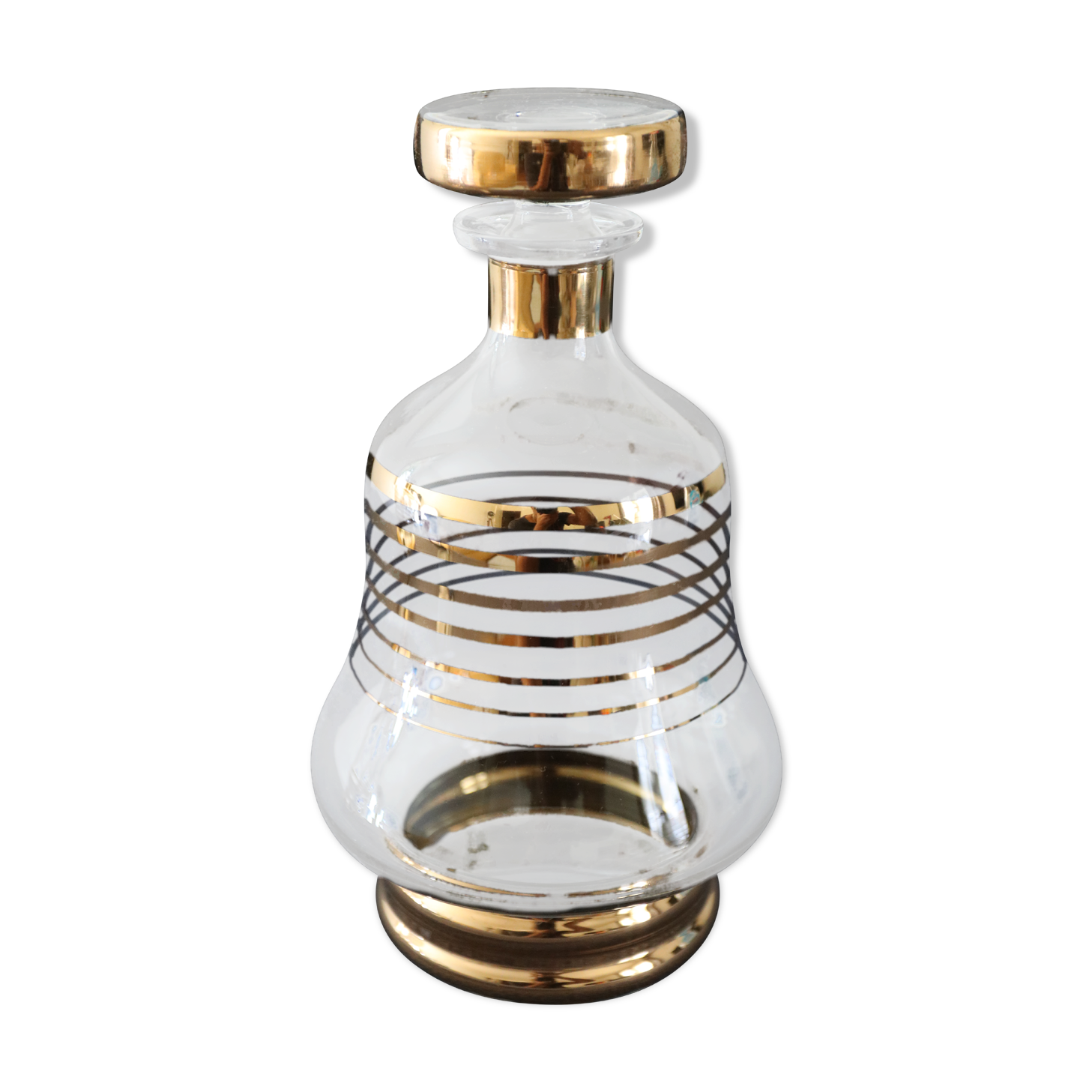 Glass liquor carafe decorated with gilded borders