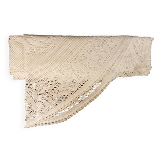 Nappe ovale crochetée