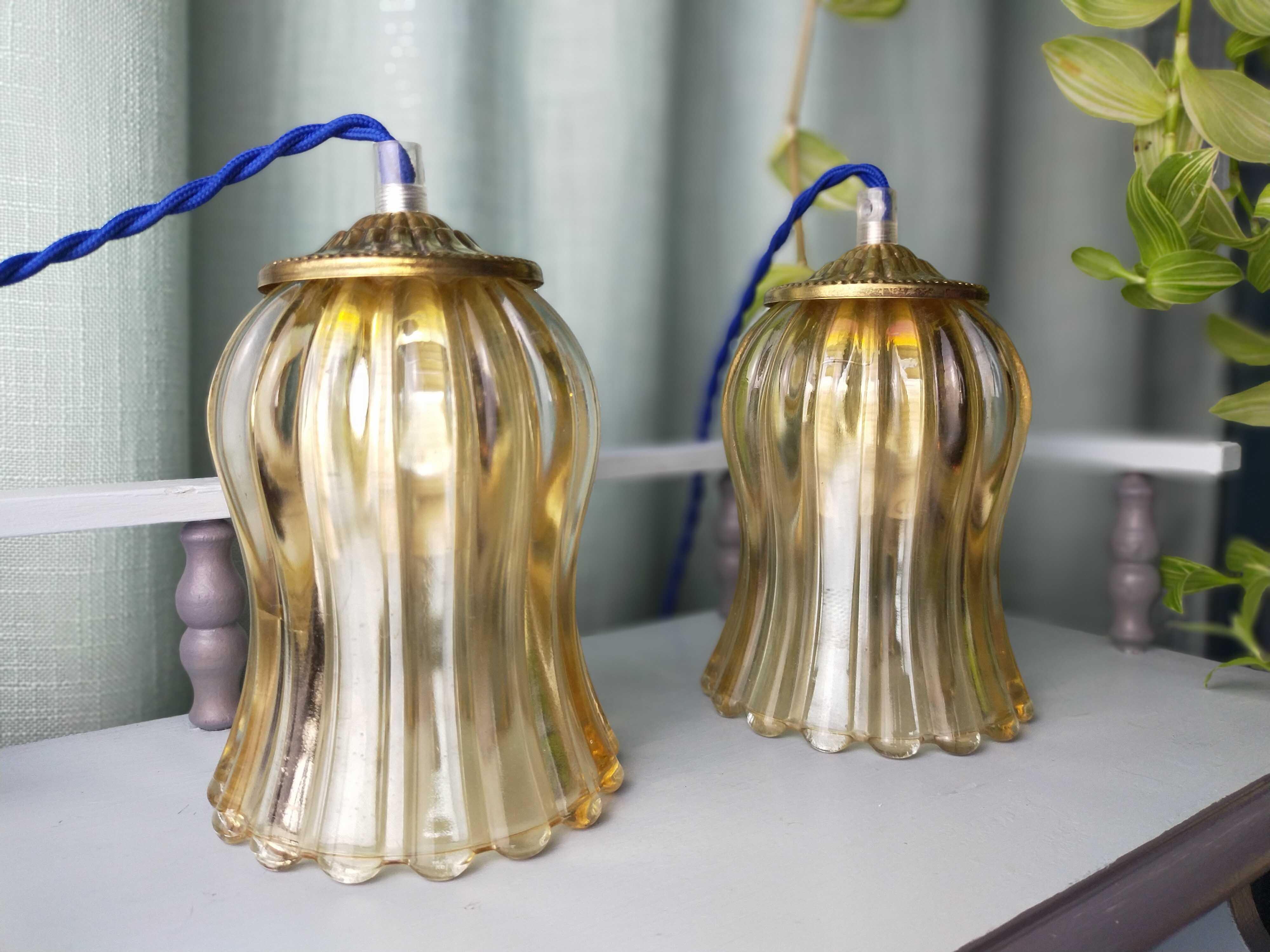 Duo tulip lamps golden fluted glass