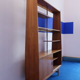 Library separator of 60s teak pieces