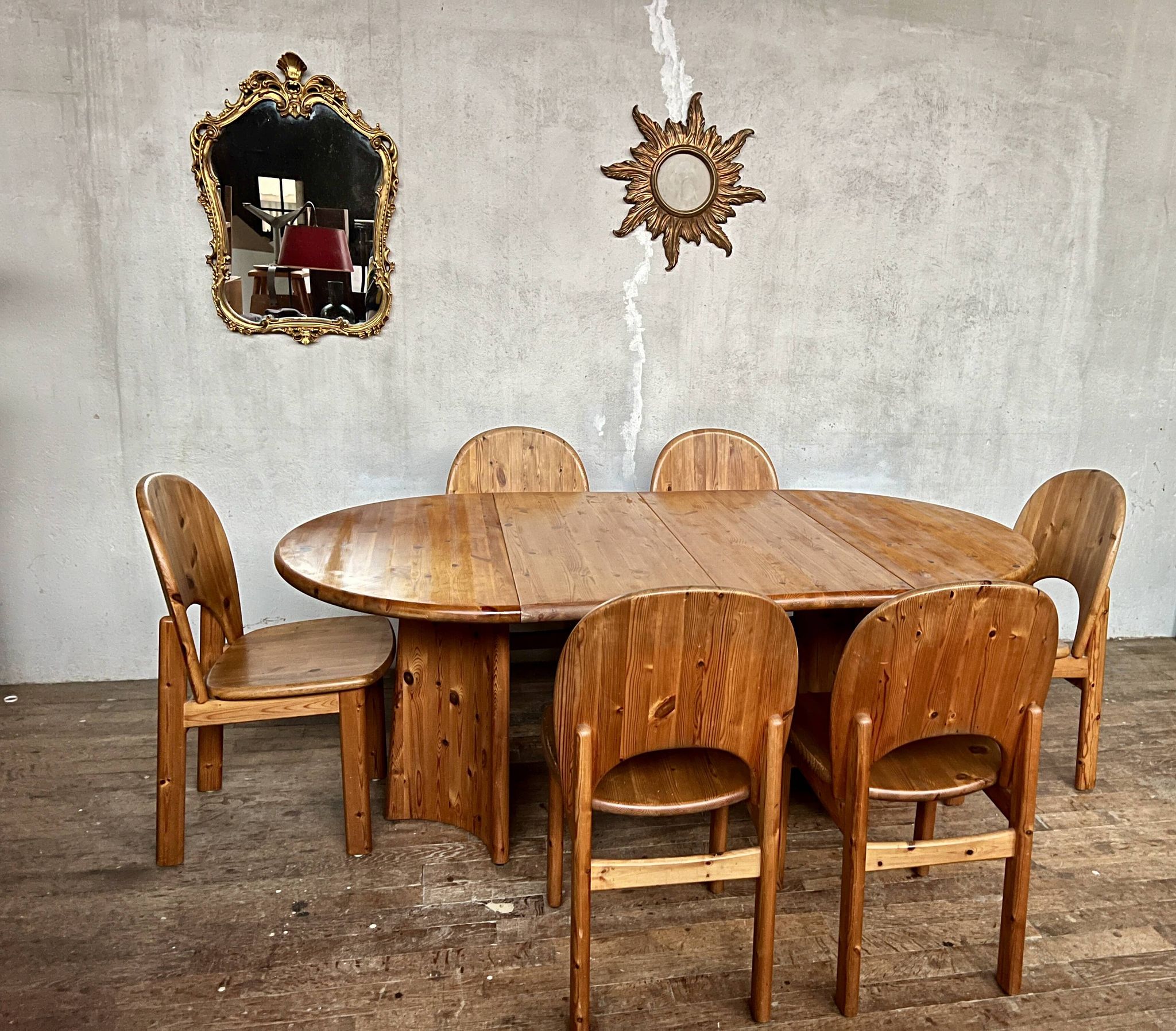 Large Scandinavian pine table - 6 chairs