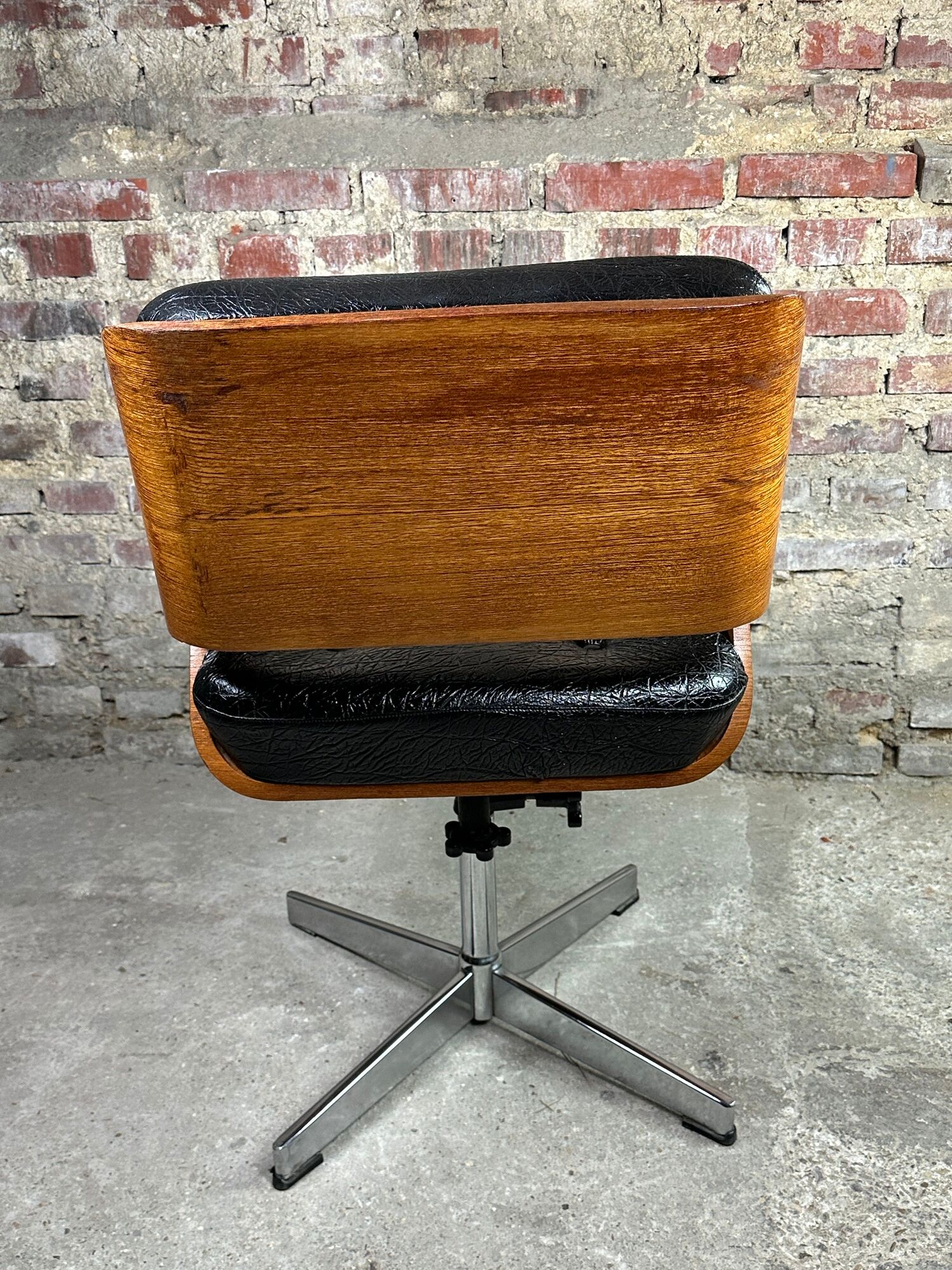Martin Stoll vintage 1960 swivel armchair in wood and imitation