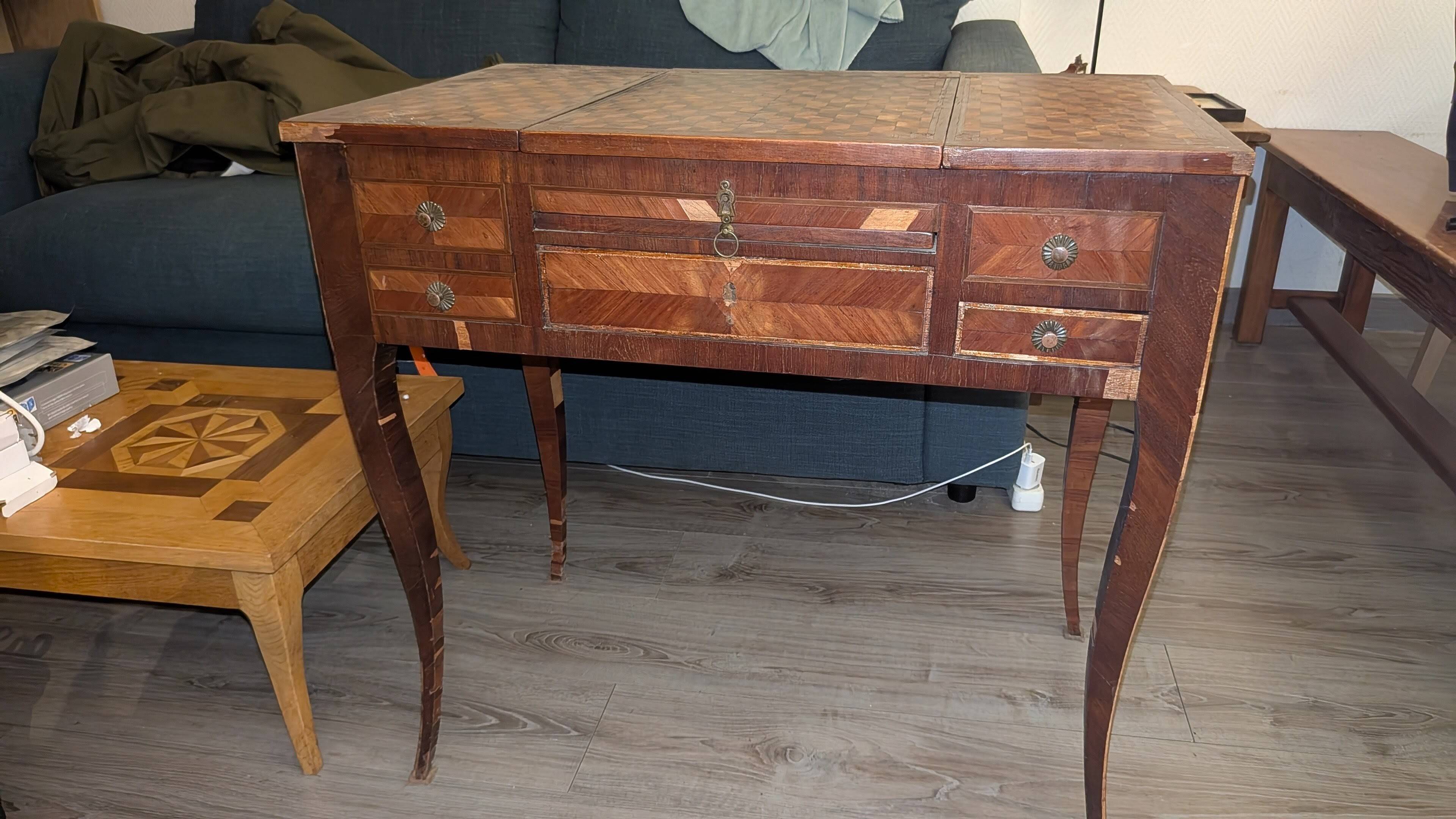 Louis XVI style hairdresser to restore