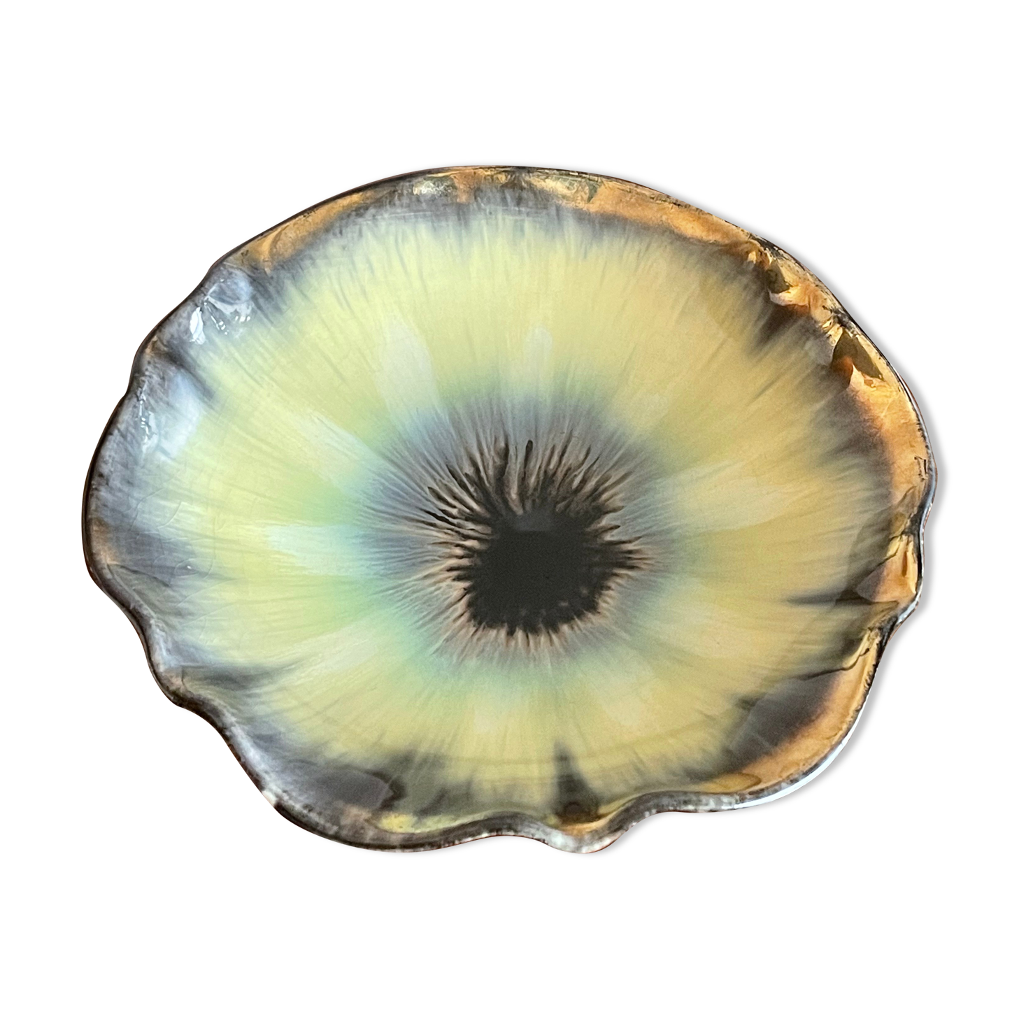 Empty cup flower pocket