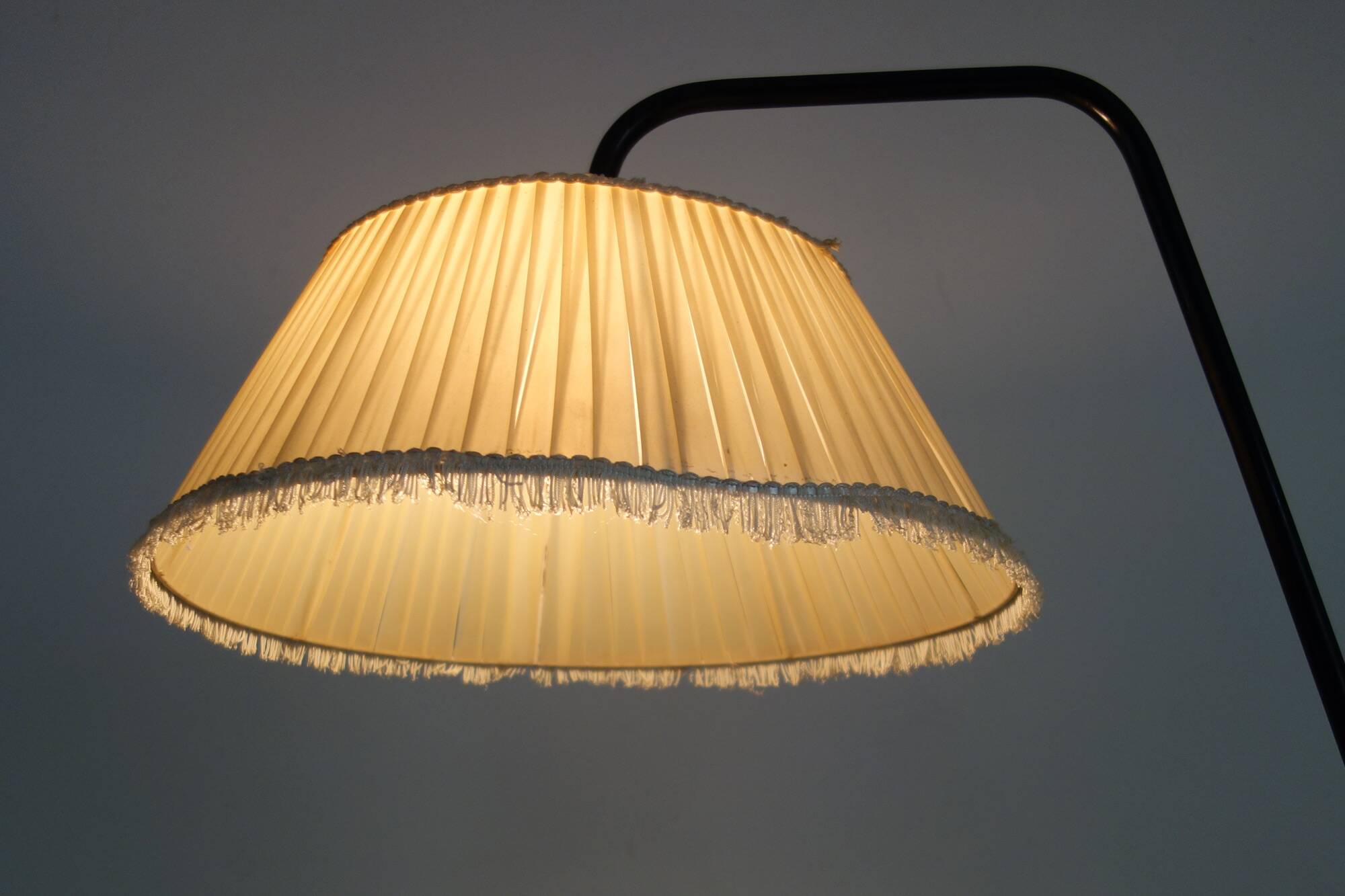 Tripod reading lamp in metal from the 50s/60s, France.