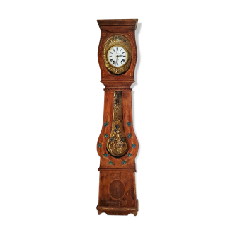 Horloge ancienne sur pied