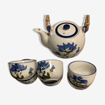 Teapot and 6 bowls