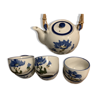 Teapot and 6 bowls