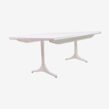 F66 dining table by George Nelson for Herman Miller