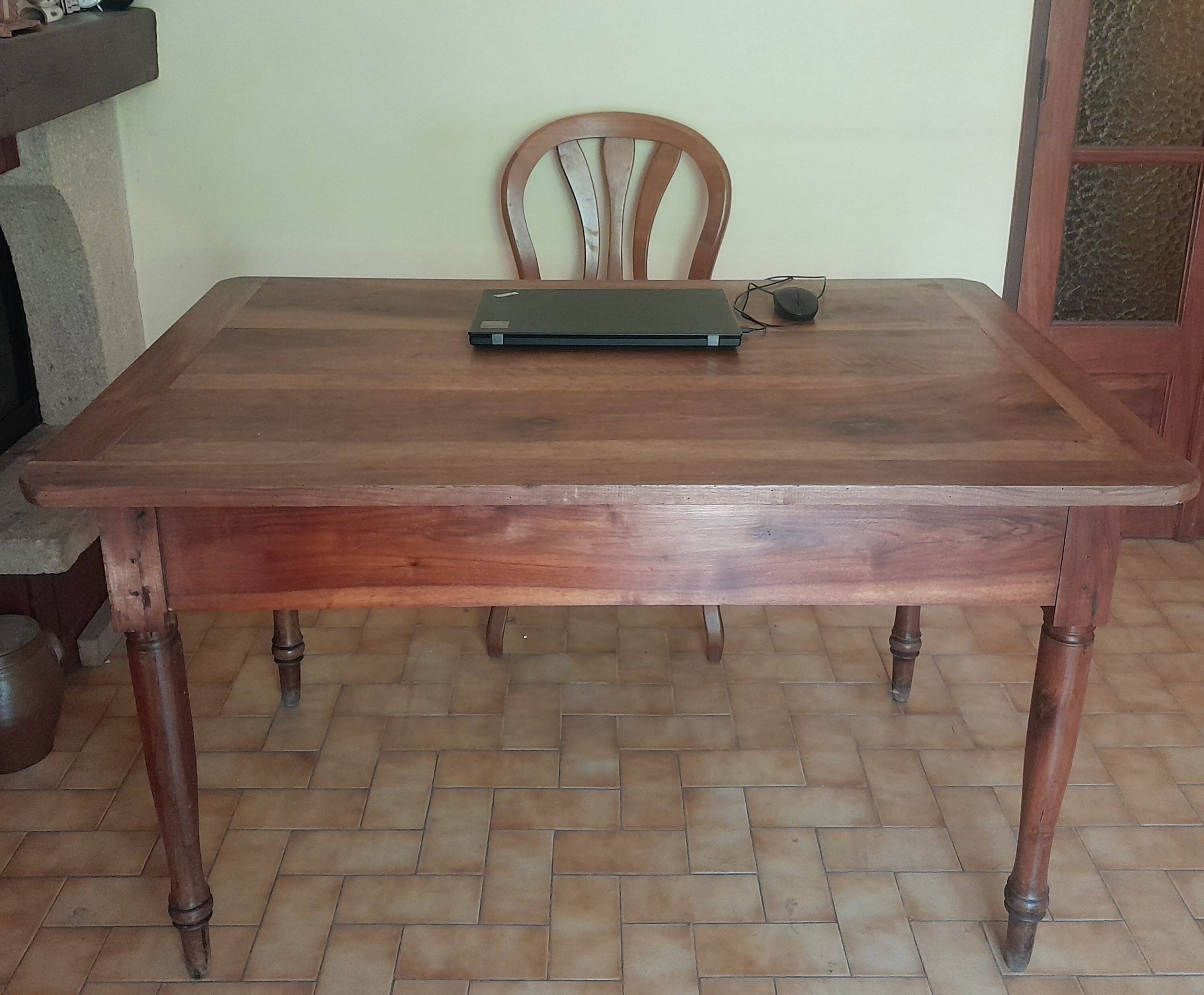 Bureau bois massif style Louis Philippe