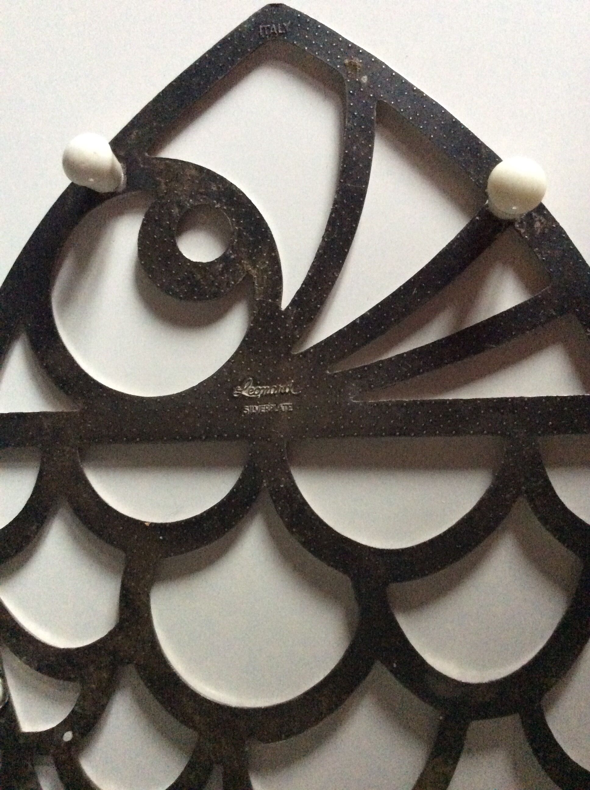 Under the plate vintage silver metal fish Italy