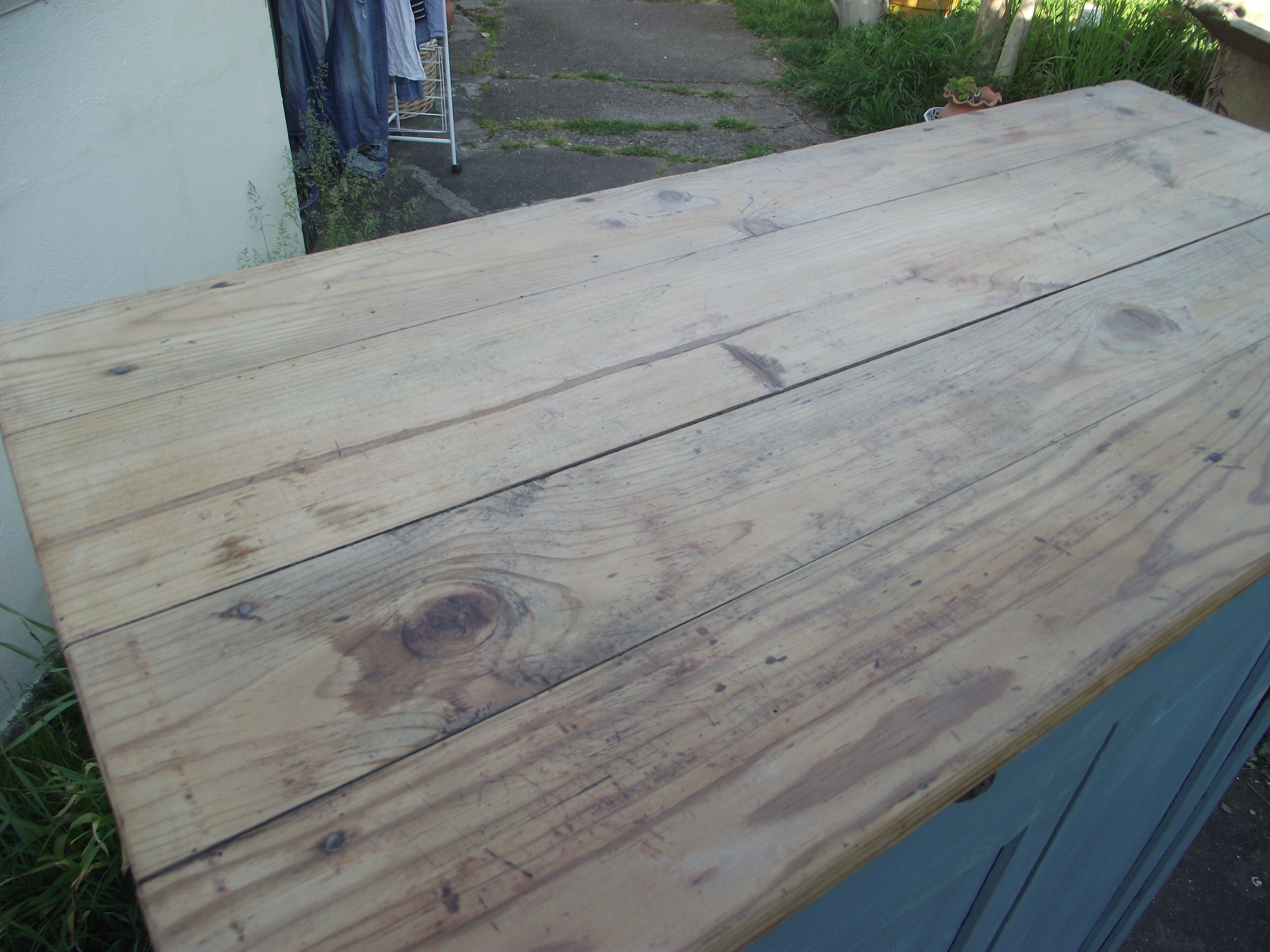 Parisian buffet in painted pine