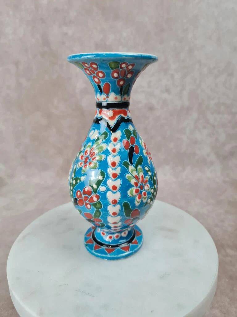 Hand-painted ceramic vase, oriental style.