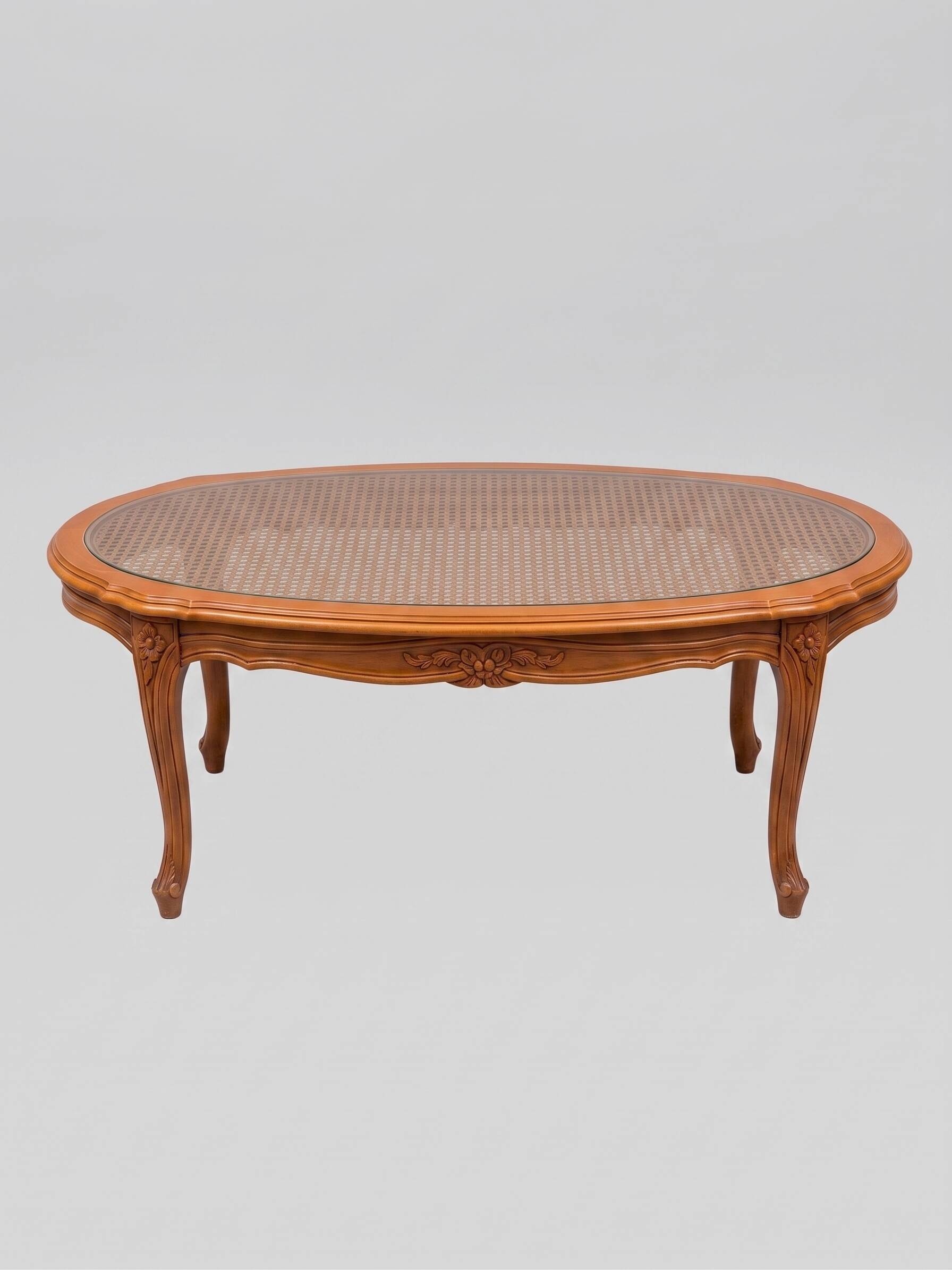Oval coffee table