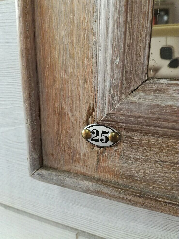 White wooden mirror 75x51cm