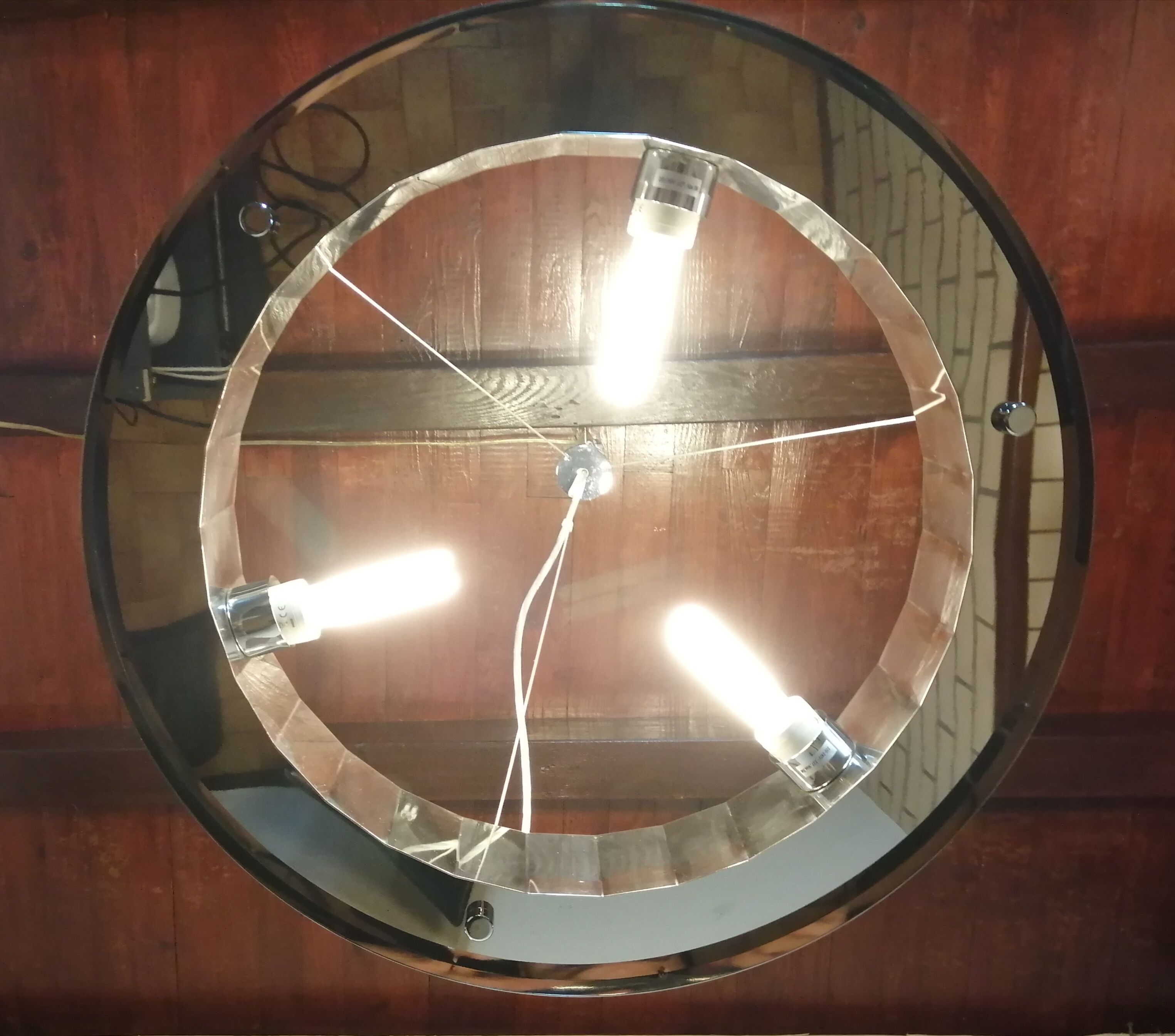 Round pendant light 3 bulbs in chrome metal