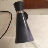 Double cone wall light