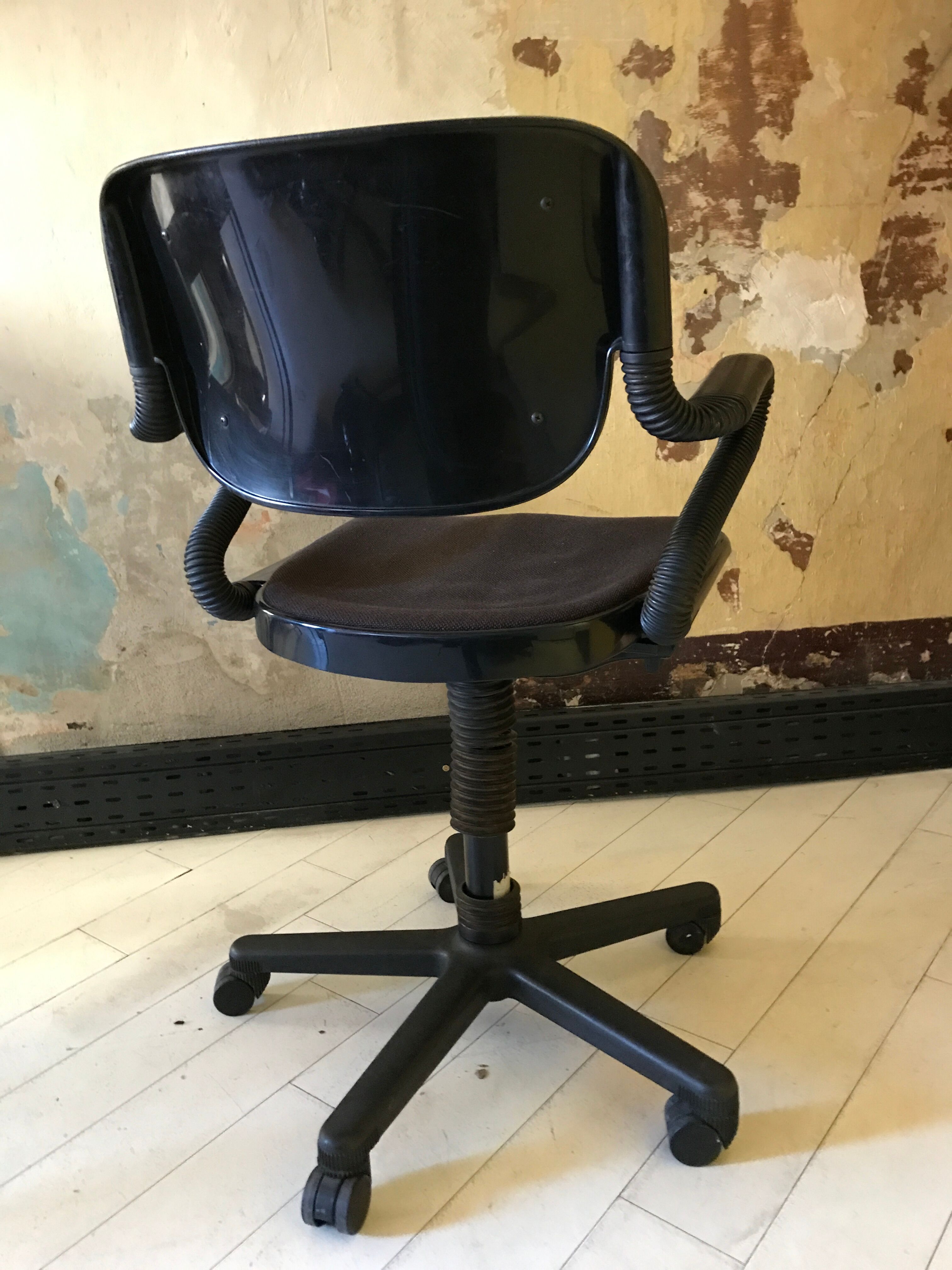 Office chair Emilio Ambasz & Giancarlo Piretti edition Castelli