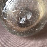 Vase boule en verre craquelé