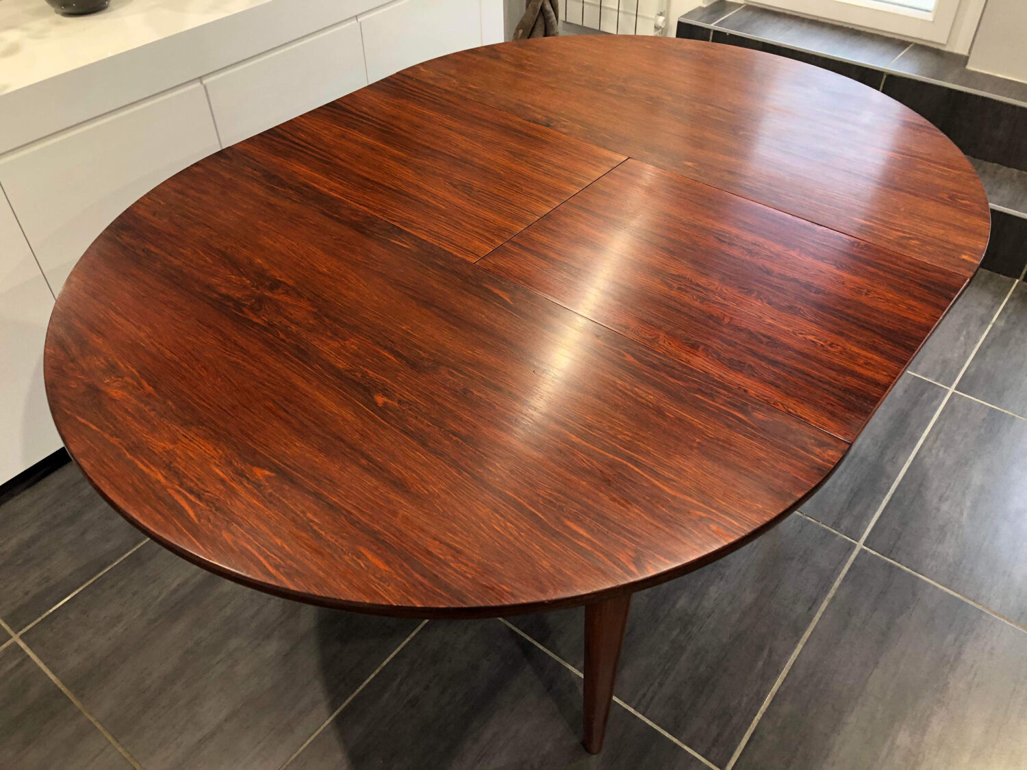 Scandinavian extendable rosewood round table, 1960s