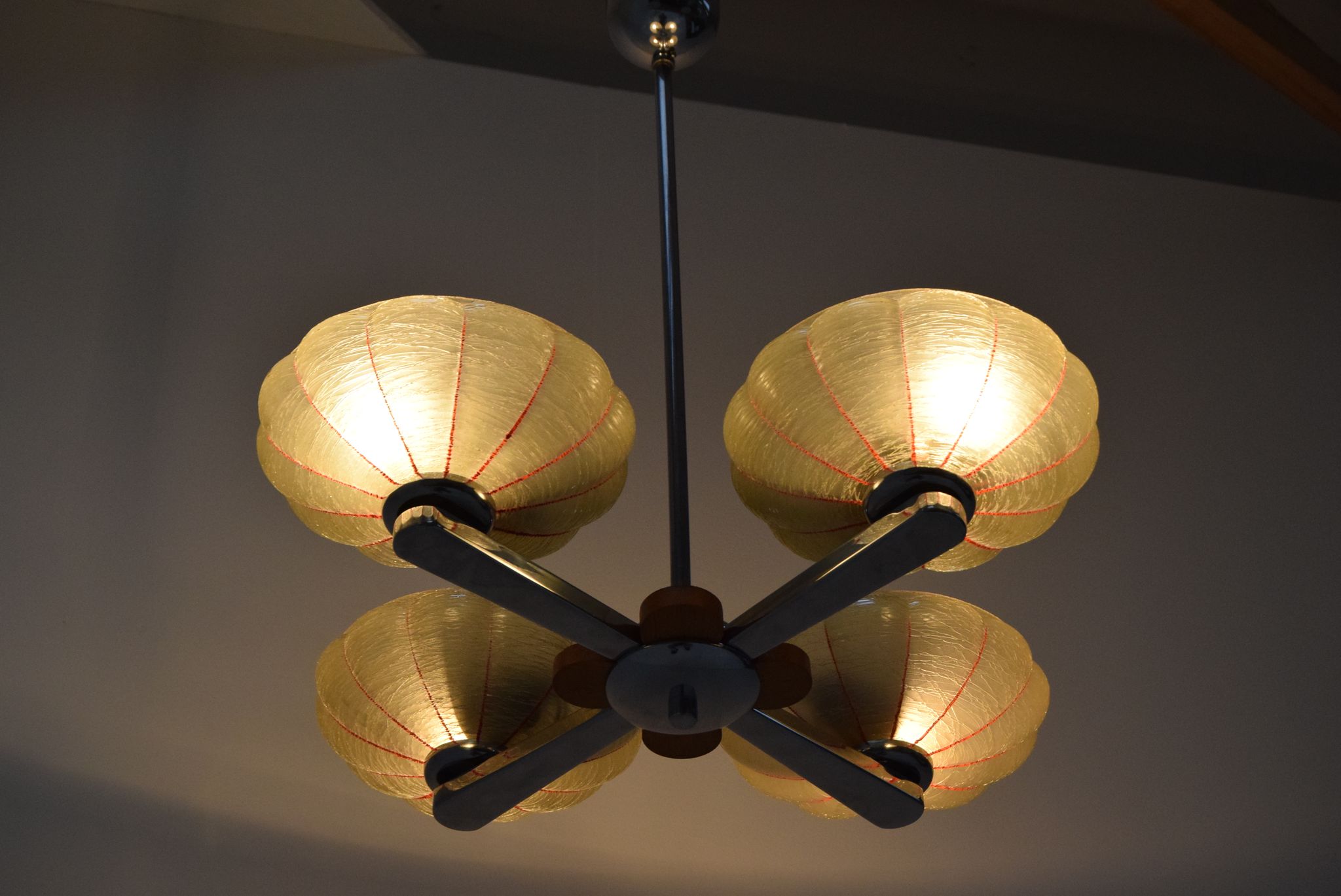 Lustre du milieu du siècle Napako années 1950