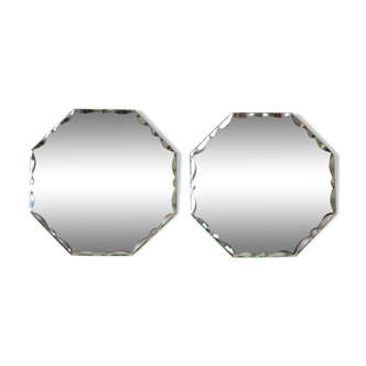 Pair of bevelled mirrors 18 x 18cm