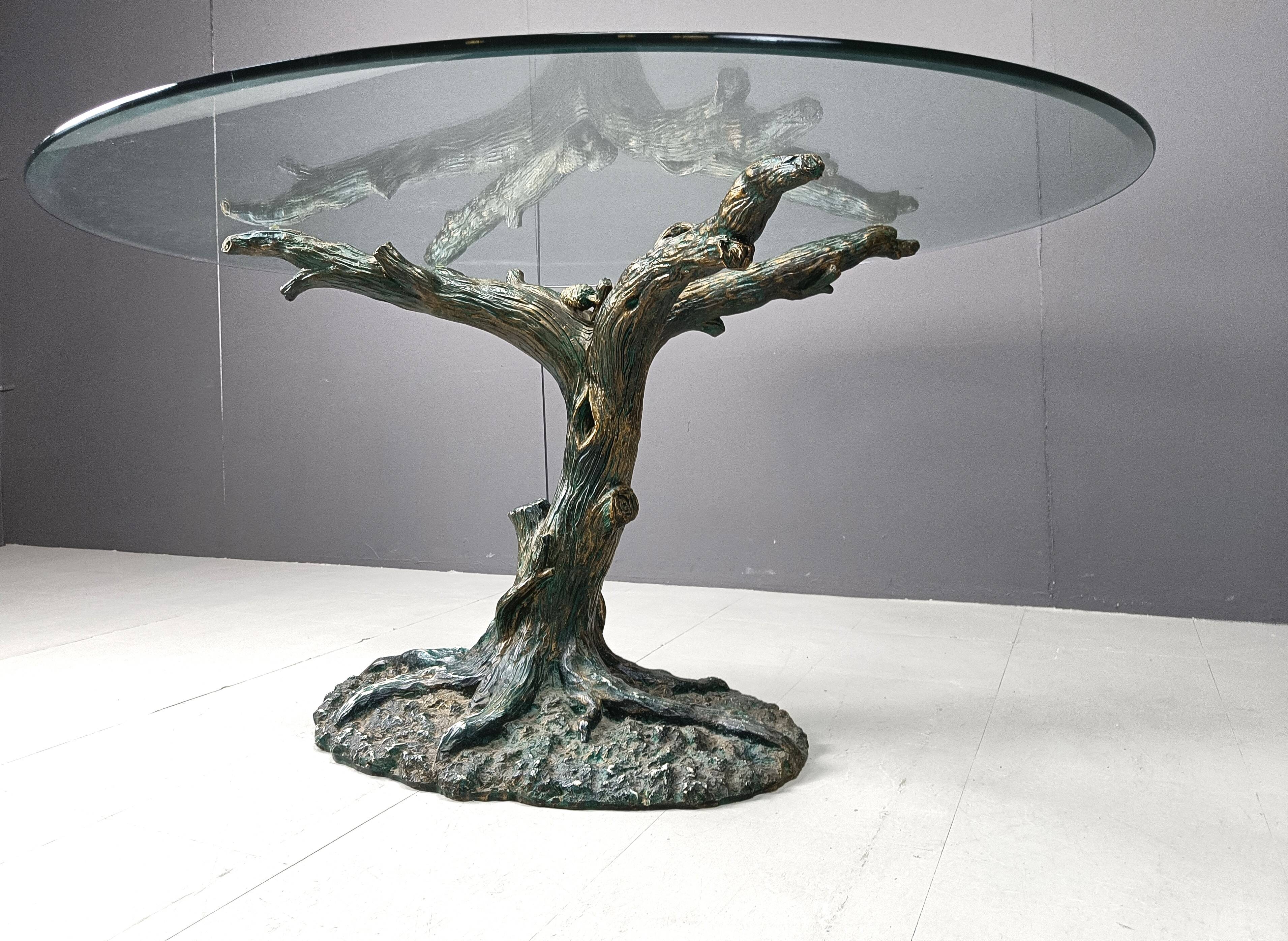 Table à manger vintage en forme d'arbre sculpté, années 1970