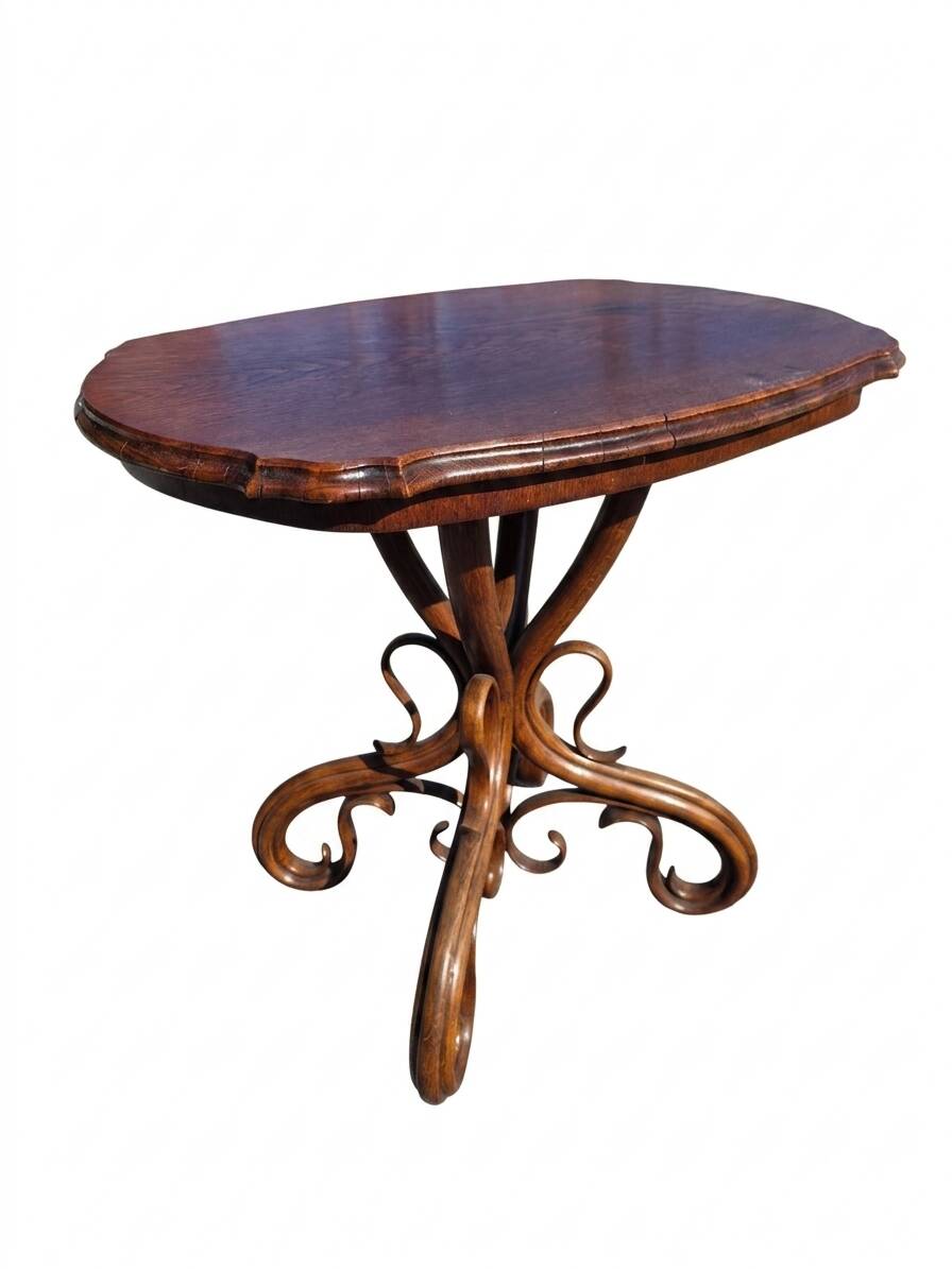 Thonet No. 1 curved wooden side table from the 19th century.