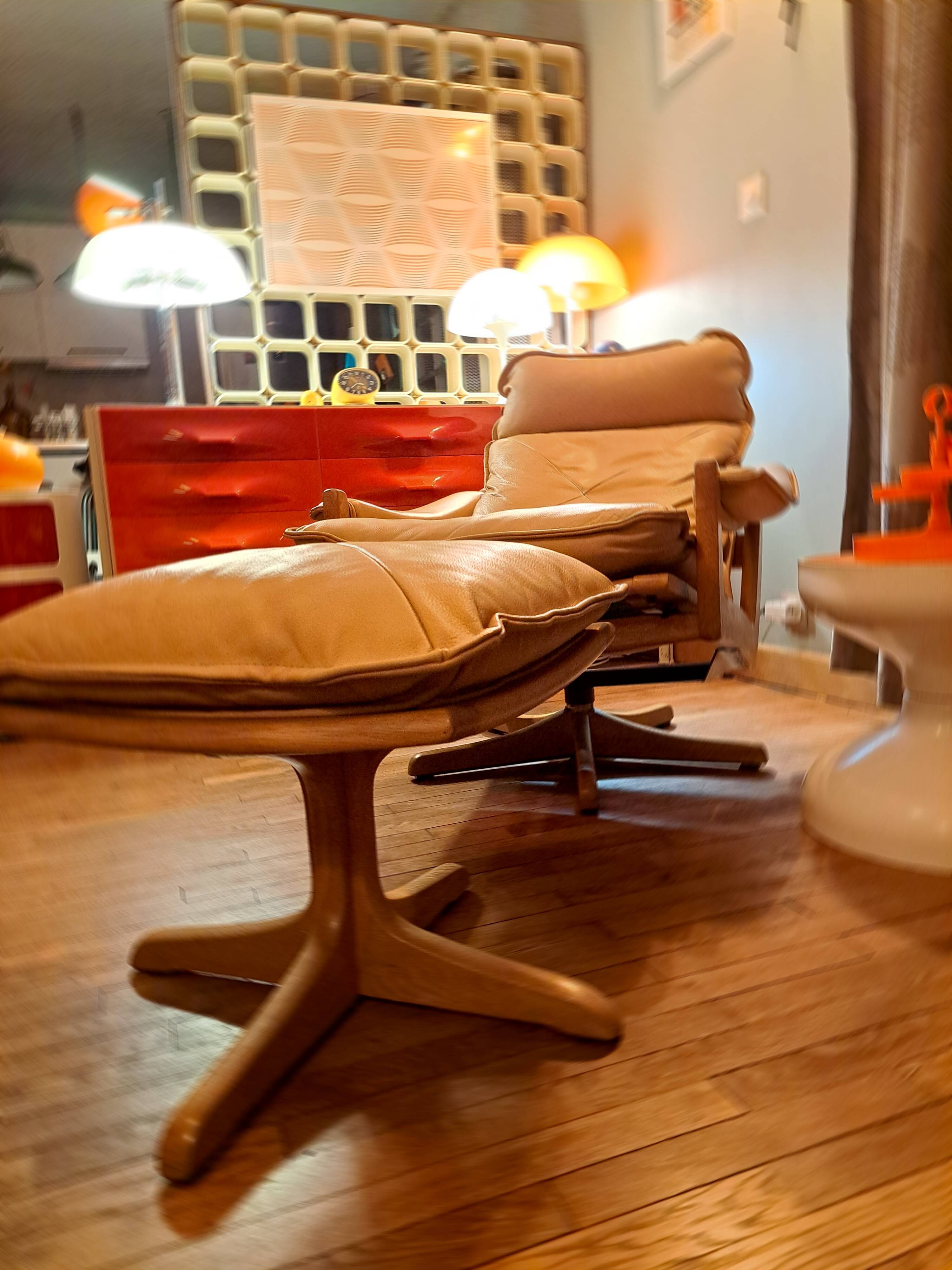 Pairs of armchairs and ottoman by Soda Galvano for Lied Mobler, Norway 1970