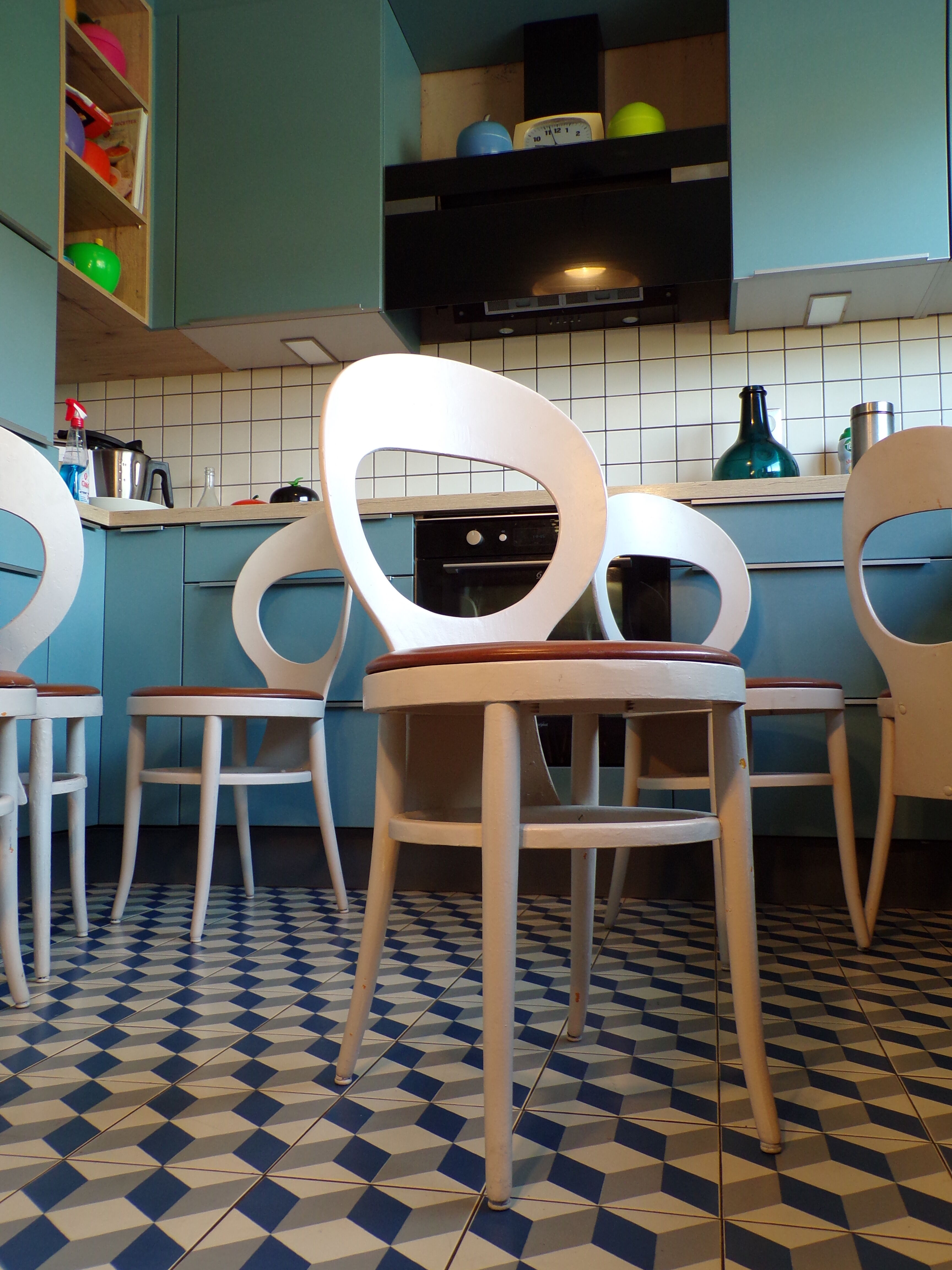 Suite 6 chairs Baumann seagull