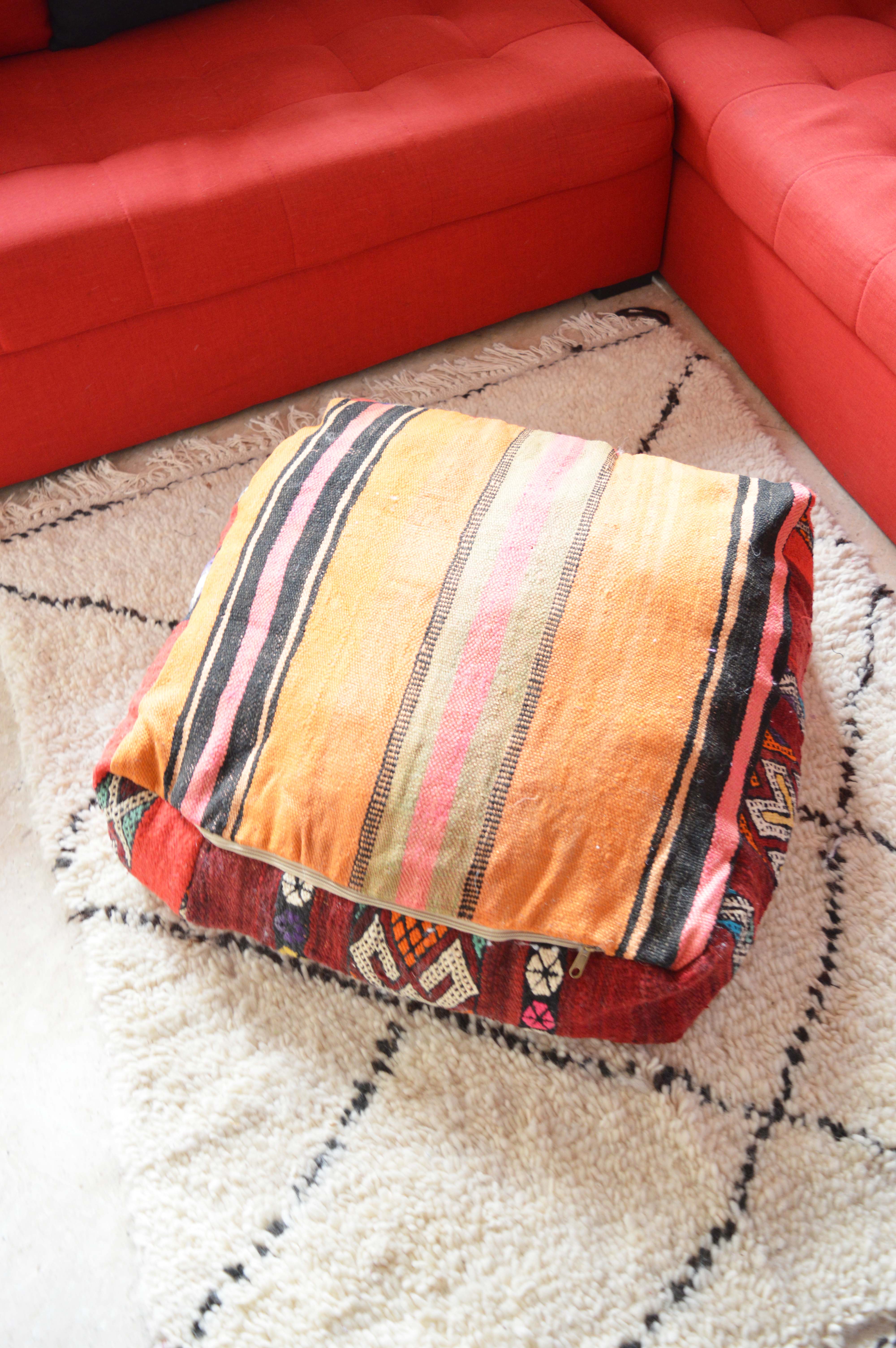 Moroccan Berber pouf in wool