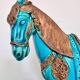 Sculpture d’un cheval Tang en faïence bleue turquoise
