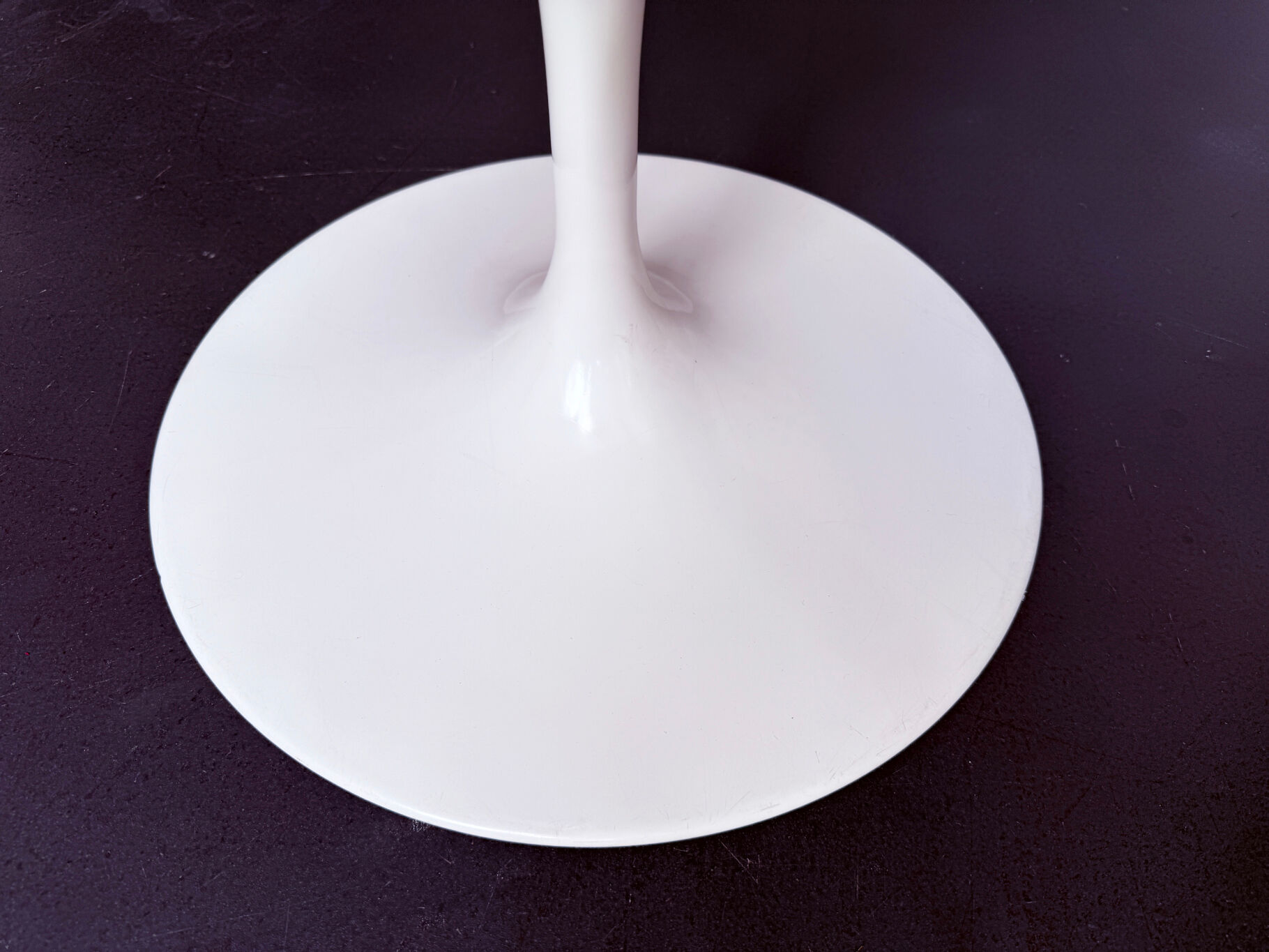 Tulip chair – swivel armchair red, by Eero Saarinen for Knoll International, Italy, 1960s