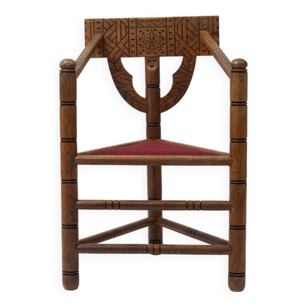 Chaise "Monk" sculptée à la main, Suède, années 1960