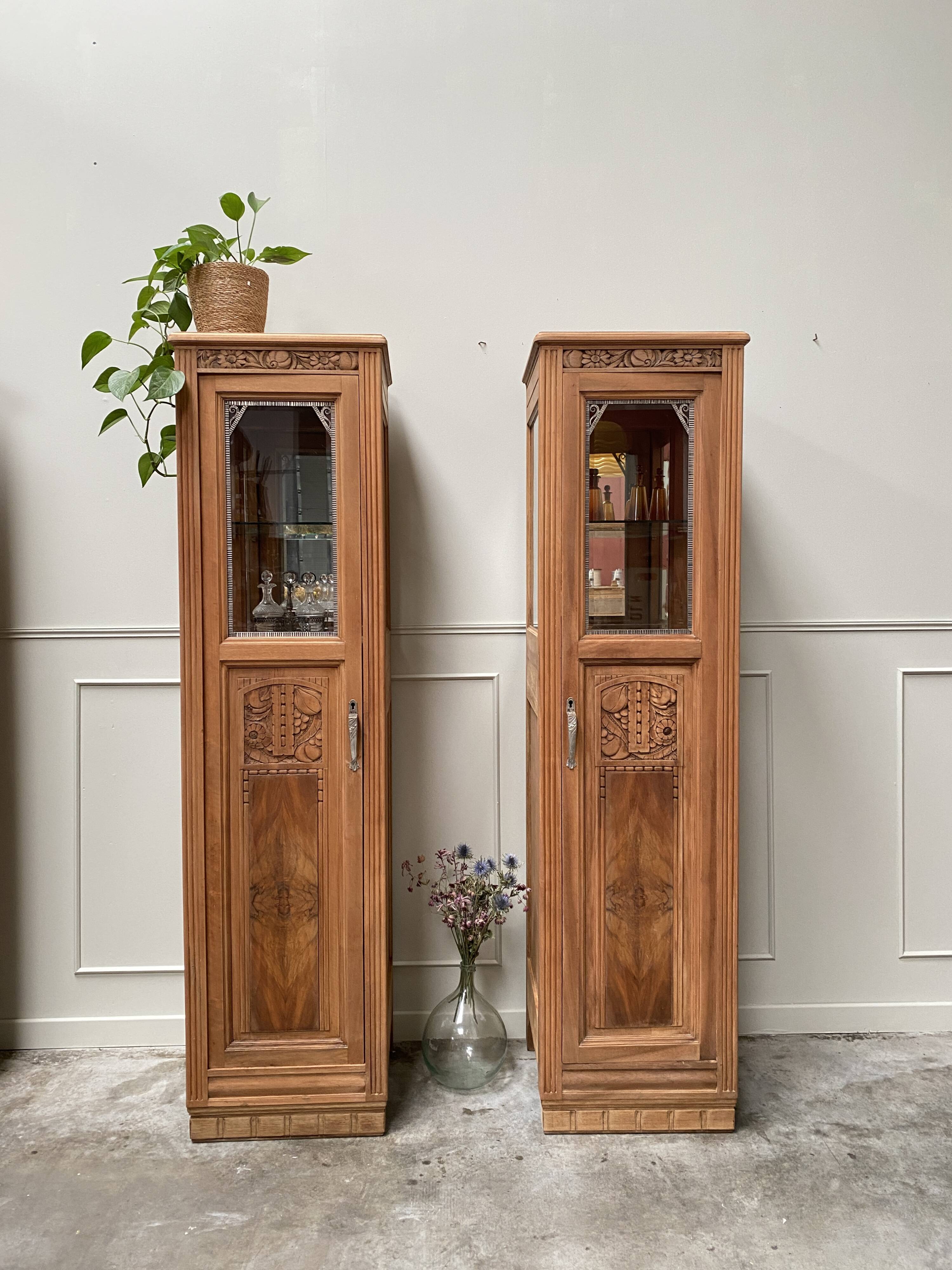 Art Deco "column" display cabinet